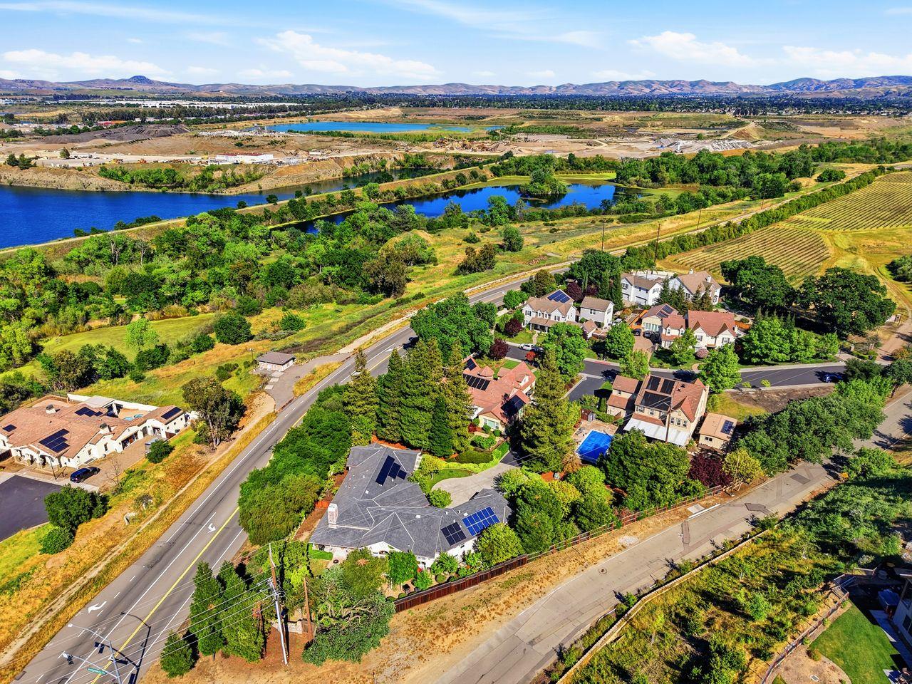Detail Gallery Image 55 of 61 For 733 Vineyard Ter, Pleasanton,  CA 94566 - 5 Beds | 5 Baths