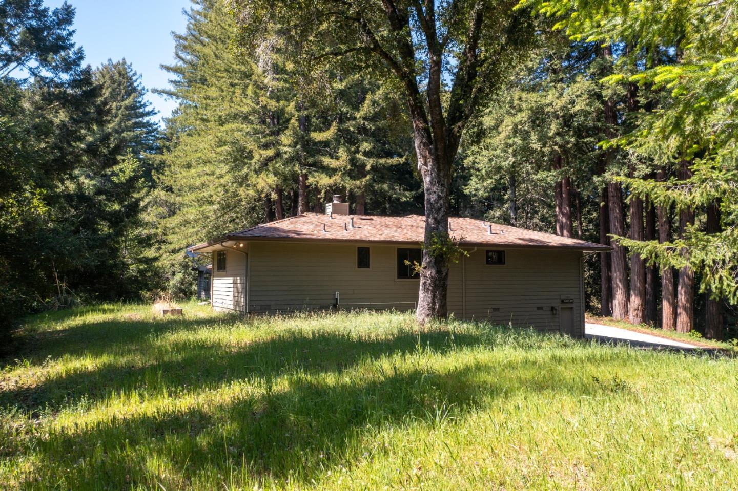 Detail Gallery Image 54 of 62 For 300 Winona Way, Aptos,  CA 95003 - 4 Beds | 2/1 Baths