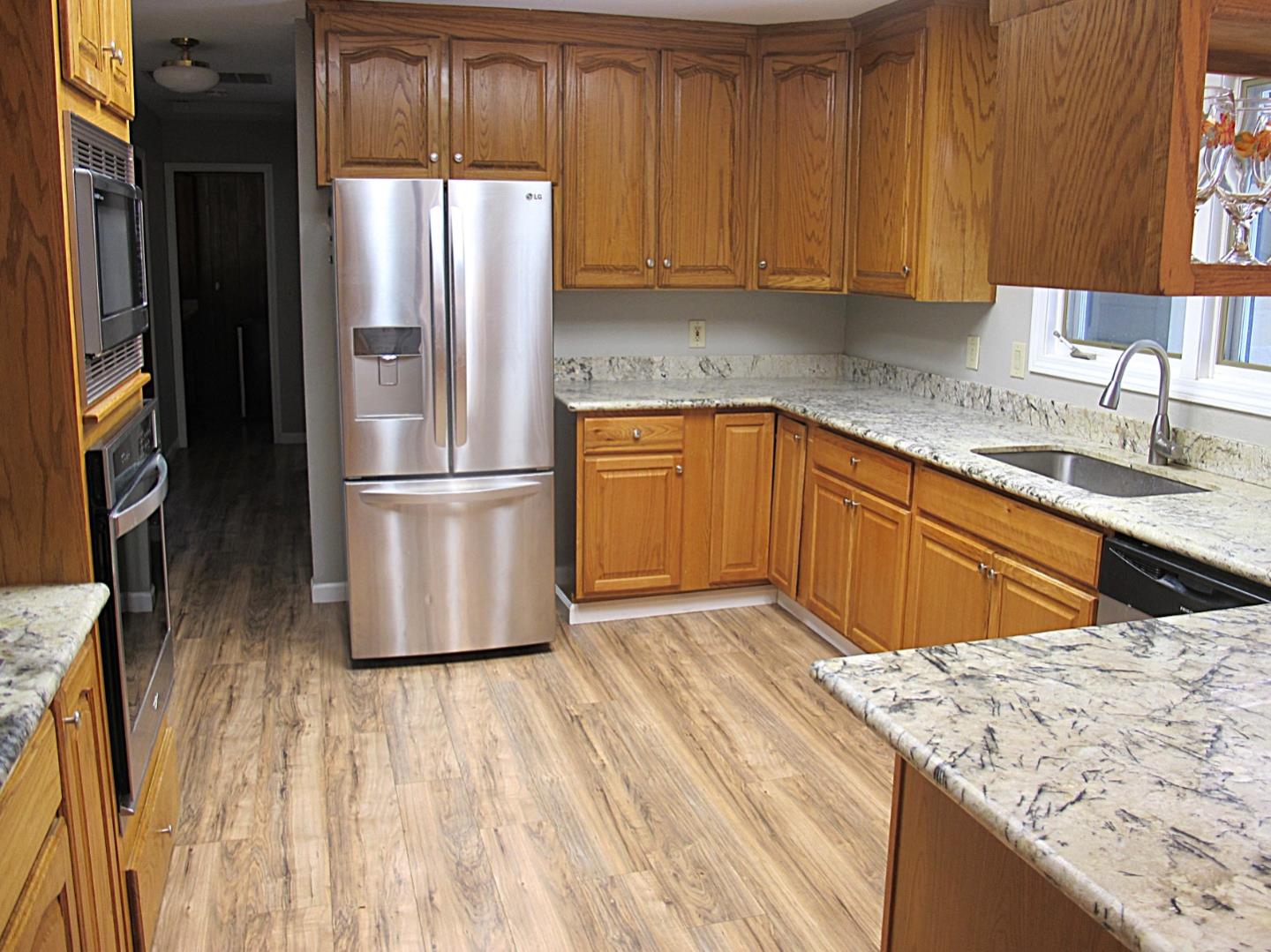 Detail Gallery Image 8 of 62 For 300 Winona Way, Aptos,  CA 95003 - 4 Beds | 2/1 Baths