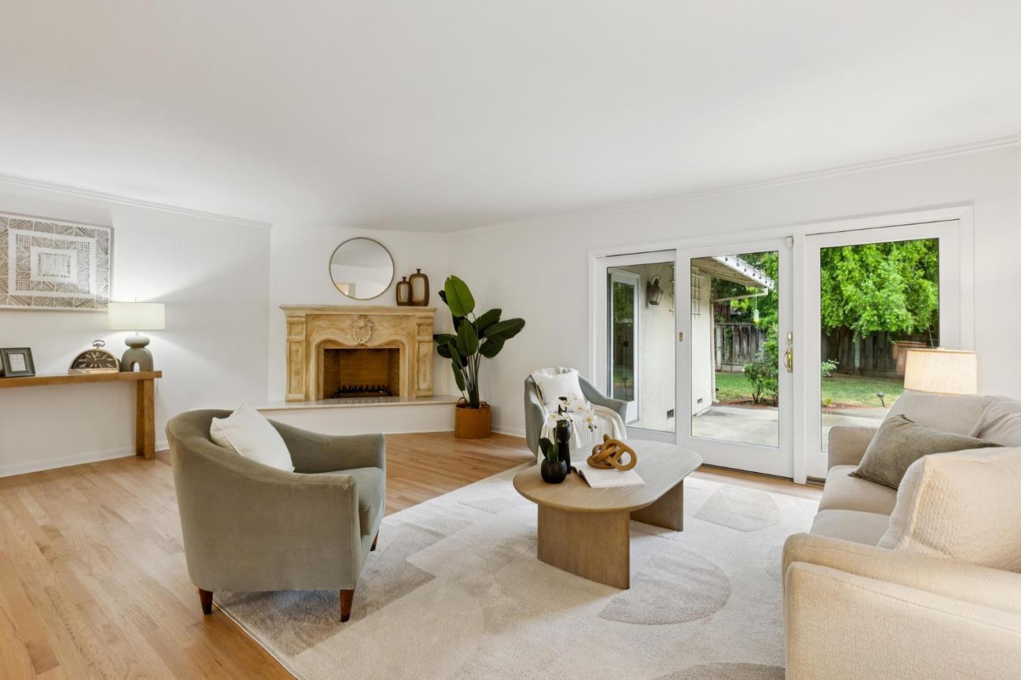 Detail Gallery Image 10 of 63 For 12304 Saratoga Creek, Saratoga,  CA 95070 - 4 Beds | 2/1 Baths