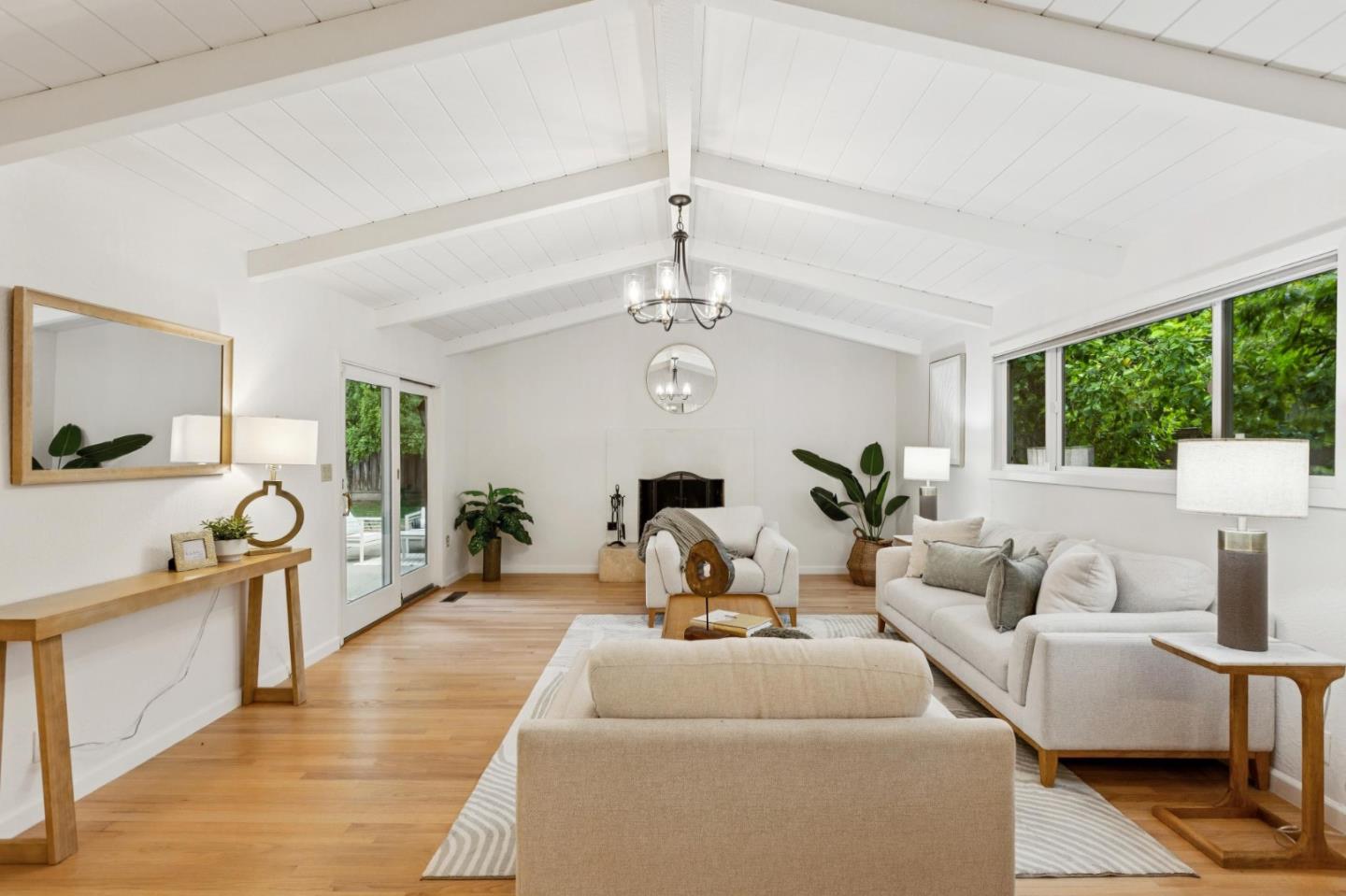 Detail Gallery Image 23 of 63 For 12304 Saratoga Creek, Saratoga,  CA 95070 - 4 Beds | 2/1 Baths