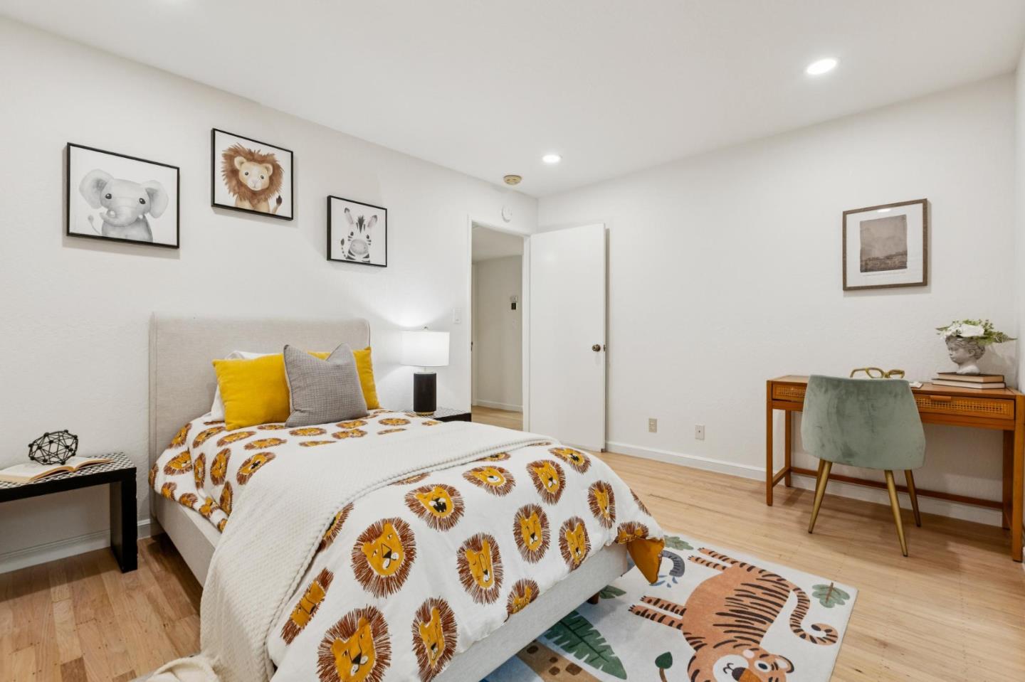 Detail Gallery Image 37 of 63 For 12304 Saratoga Creek, Saratoga,  CA 95070 - 4 Beds | 2/1 Baths