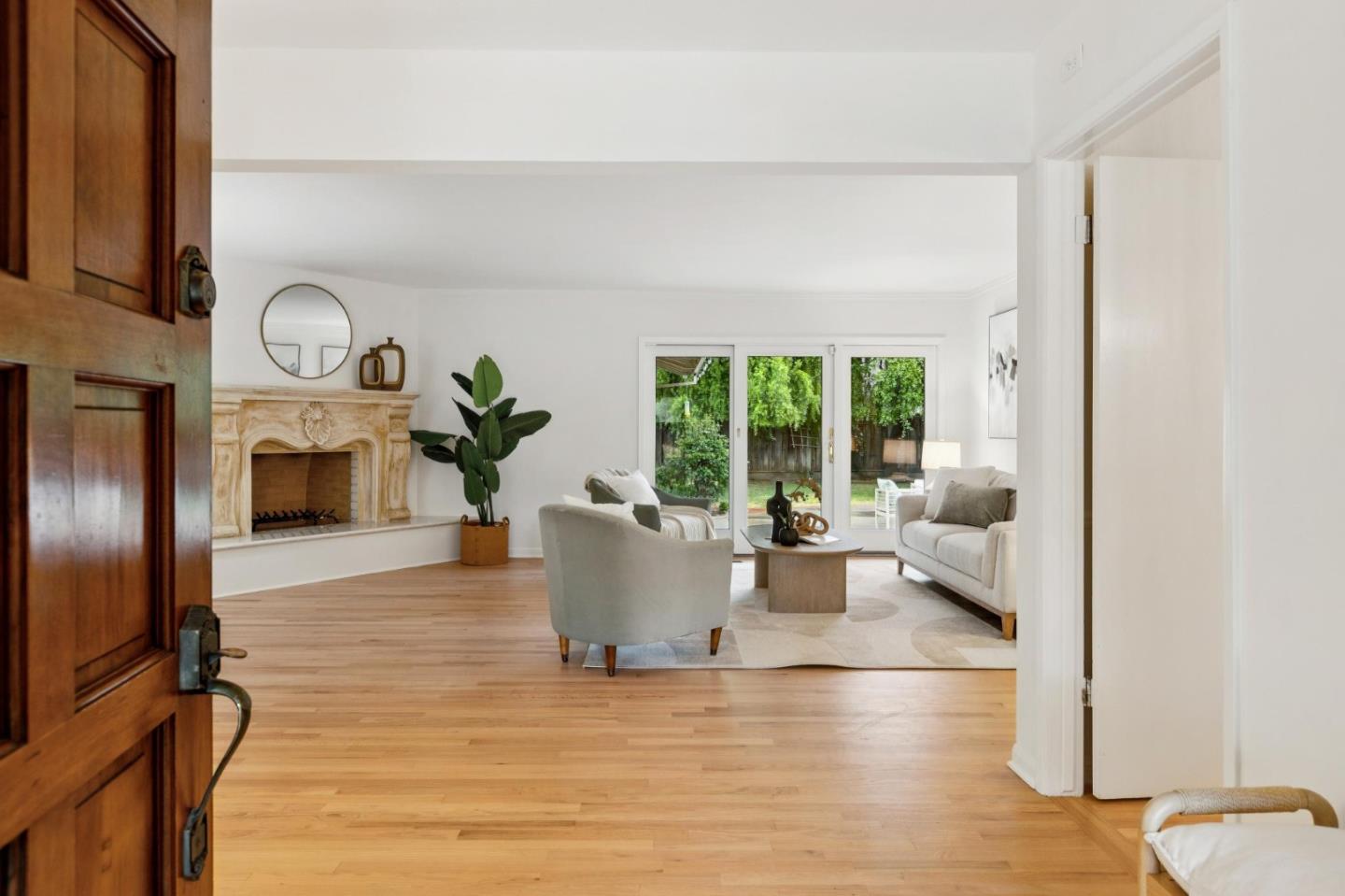 Detail Gallery Image 7 of 63 For 12304 Saratoga Creek, Saratoga,  CA 95070 - 4 Beds | 2/1 Baths