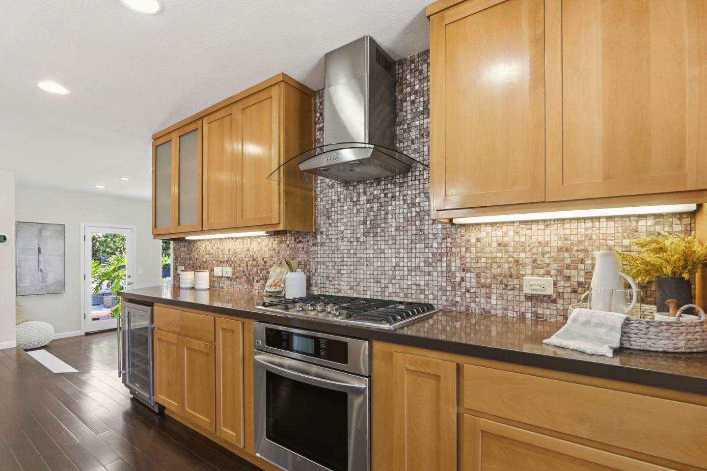 Detail Gallery Image 12 of 35 For 6414 Hidden Creek Dr, San Jose,  CA 95120 - 3 Beds | 2 Baths