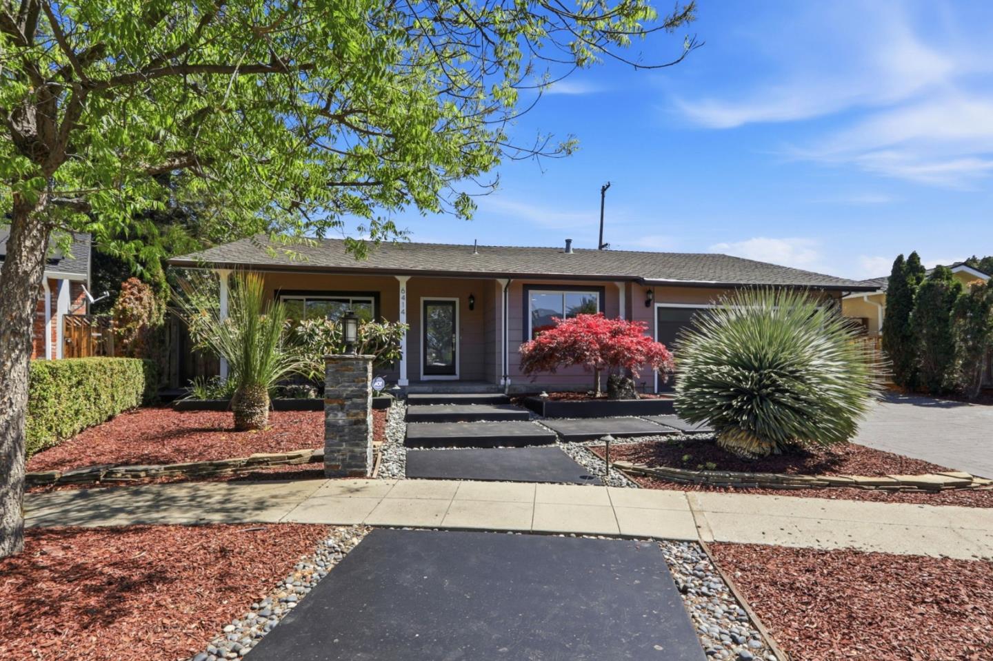 Detail Gallery Image 2 of 35 For 6414 Hidden Creek Dr, San Jose,  CA 95120 - 3 Beds | 2 Baths