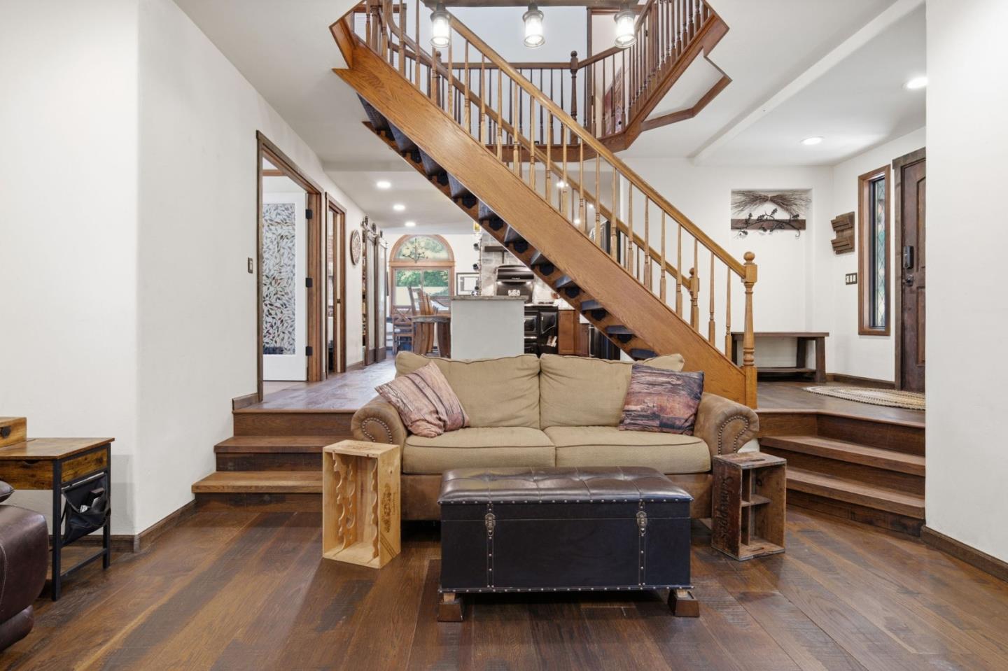 Detail Gallery Image 10 of 50 For 11 Piedras Blancas, Carmel Valley,  CA 93924 - 3 Beds | 2/1 Baths