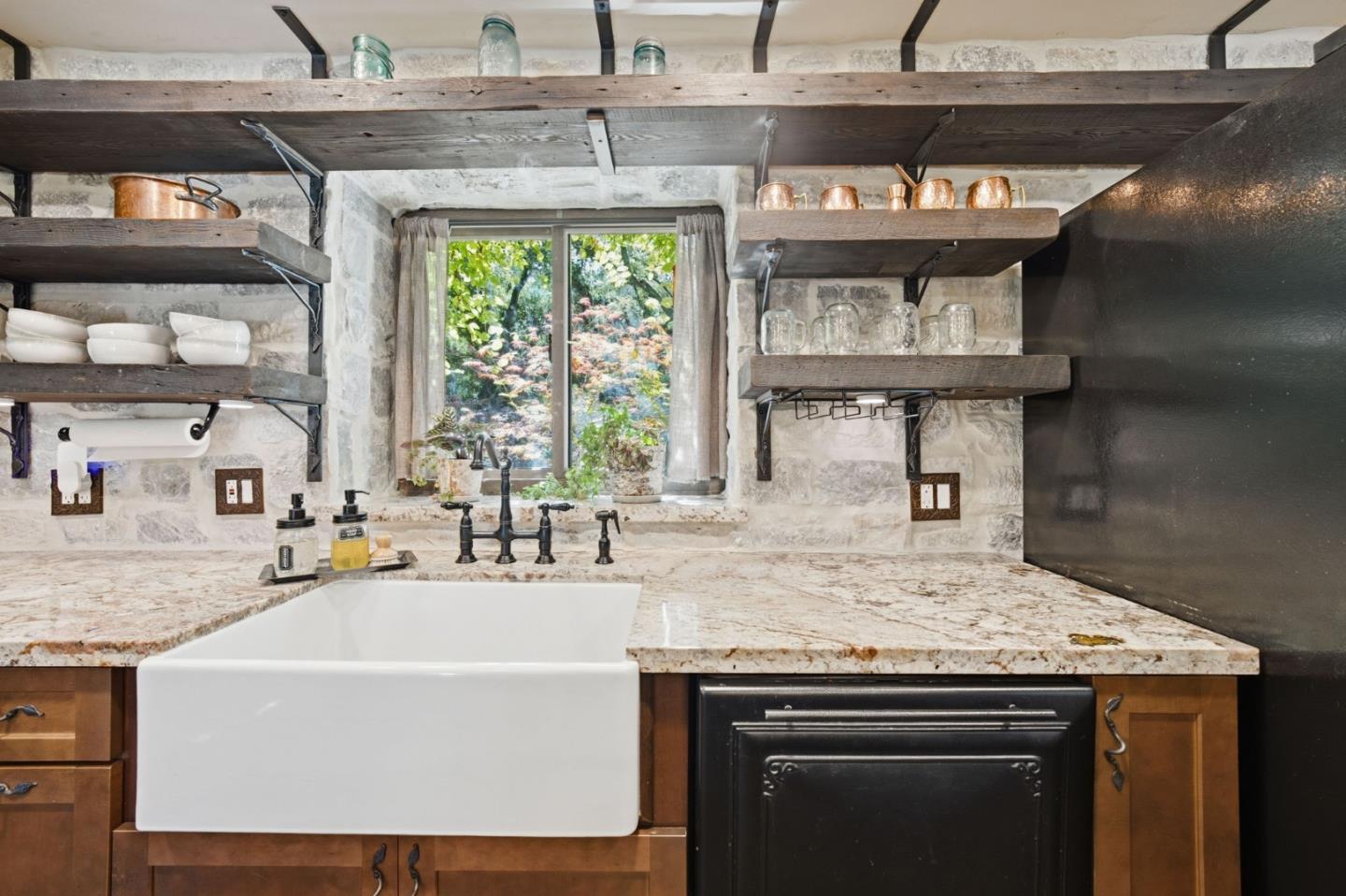 Detail Gallery Image 14 of 50 For 11 Piedras Blancas, Carmel Valley,  CA 93924 - 3 Beds | 2/1 Baths