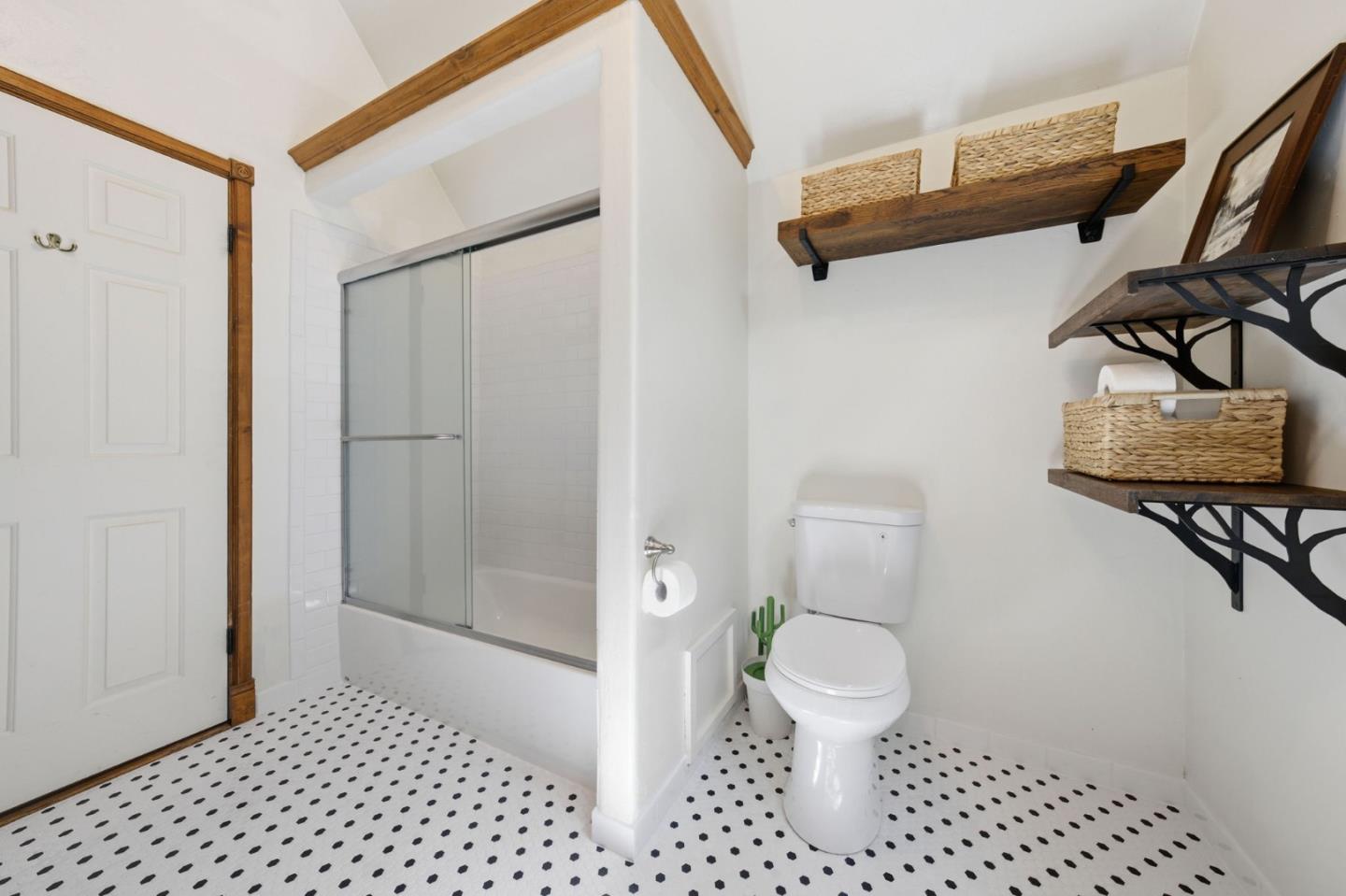 Detail Gallery Image 27 of 50 For 11 Piedras Blancas, Carmel Valley,  CA 93924 - 3 Beds | 2/1 Baths