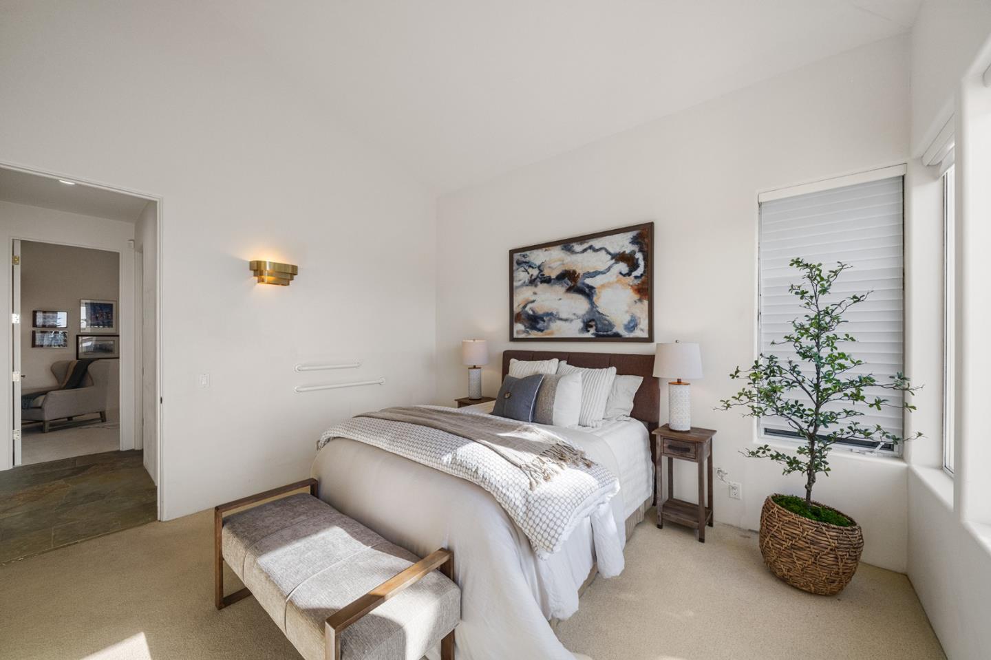 Detail Gallery Image 10 of 48 For 17 Ashdown Pl, Half Moon Bay,  CA 94019 - 4 Beds | 3/1 Baths