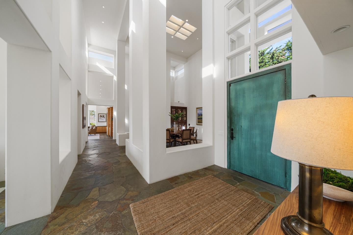 Detail Gallery Image 3 of 48 For 17 Ashdown Pl, Half Moon Bay,  CA 94019 - 4 Beds | 3/1 Baths