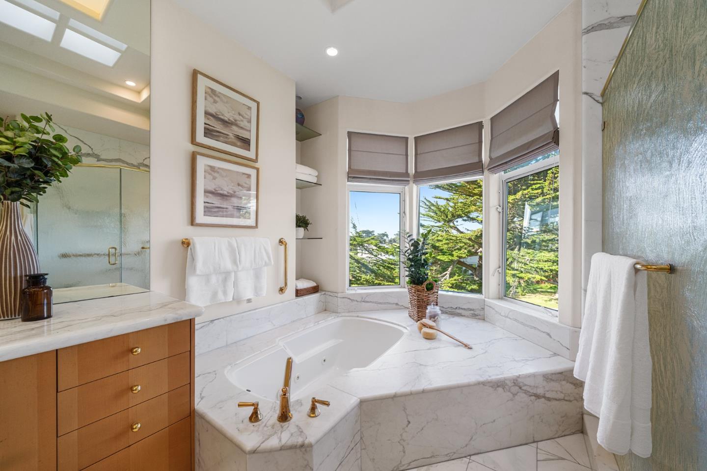 Detail Gallery Image 31 of 48 For 17 Ashdown Pl, Half Moon Bay,  CA 94019 - 4 Beds | 3/1 Baths