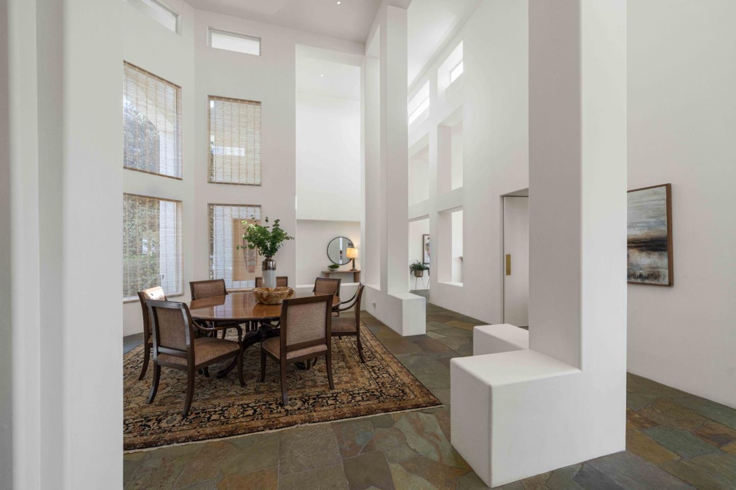 Detail Gallery Image 4 of 48 For 17 Ashdown Pl, Half Moon Bay,  CA 94019 - 4 Beds | 3/1 Baths