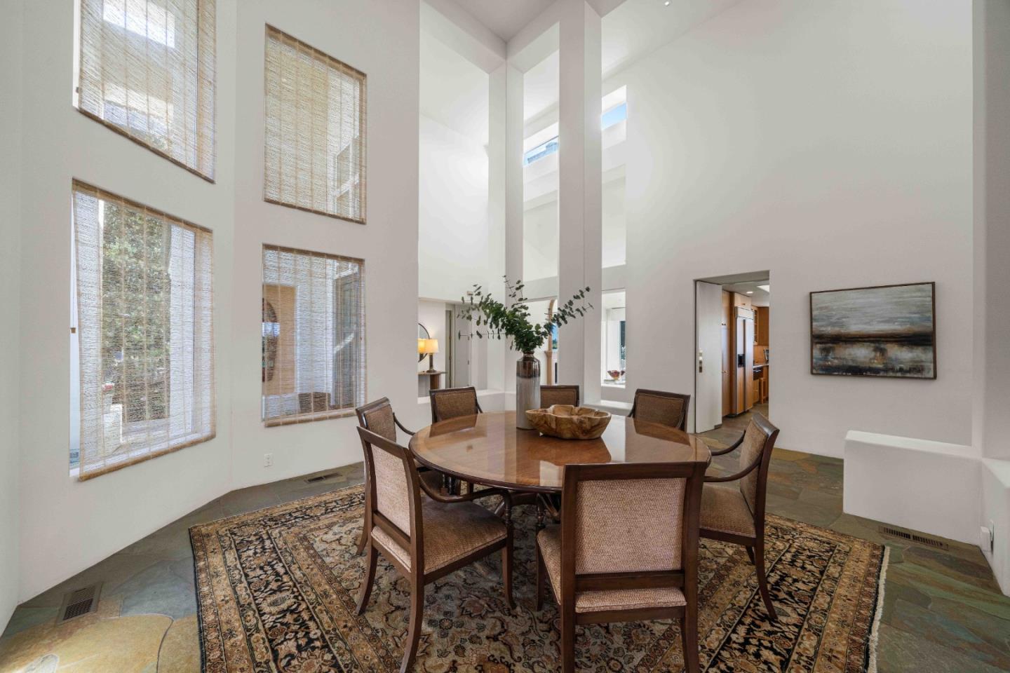 Detail Gallery Image 5 of 48 For 17 Ashdown Pl, Half Moon Bay,  CA 94019 - 4 Beds | 3/1 Baths