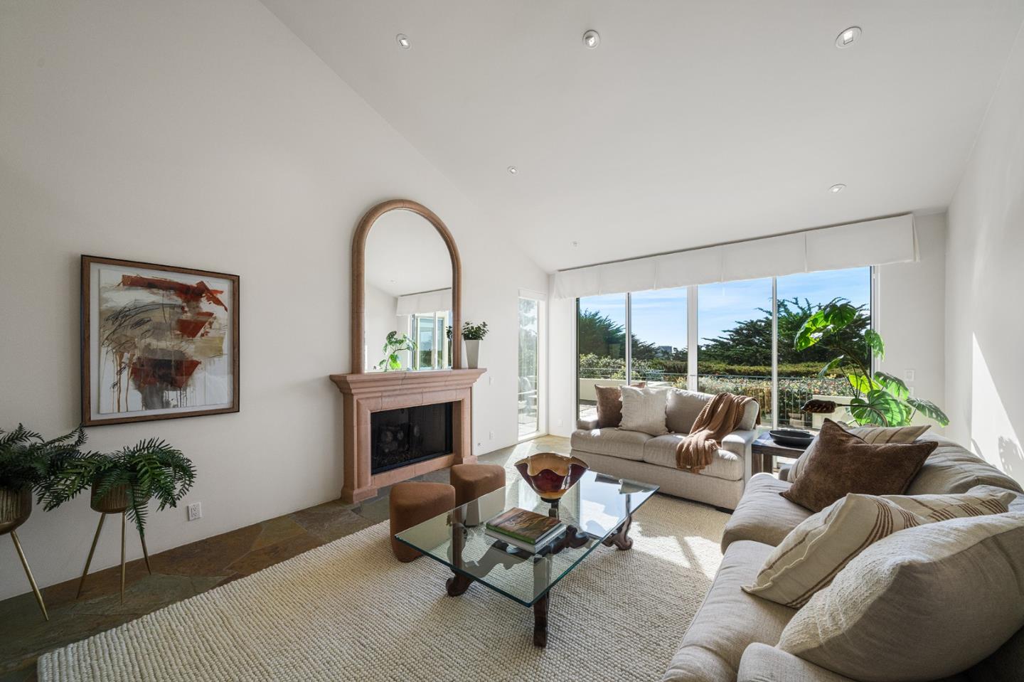 Detail Gallery Image 7 of 48 For 17 Ashdown Pl, Half Moon Bay,  CA 94019 - 4 Beds | 3/1 Baths