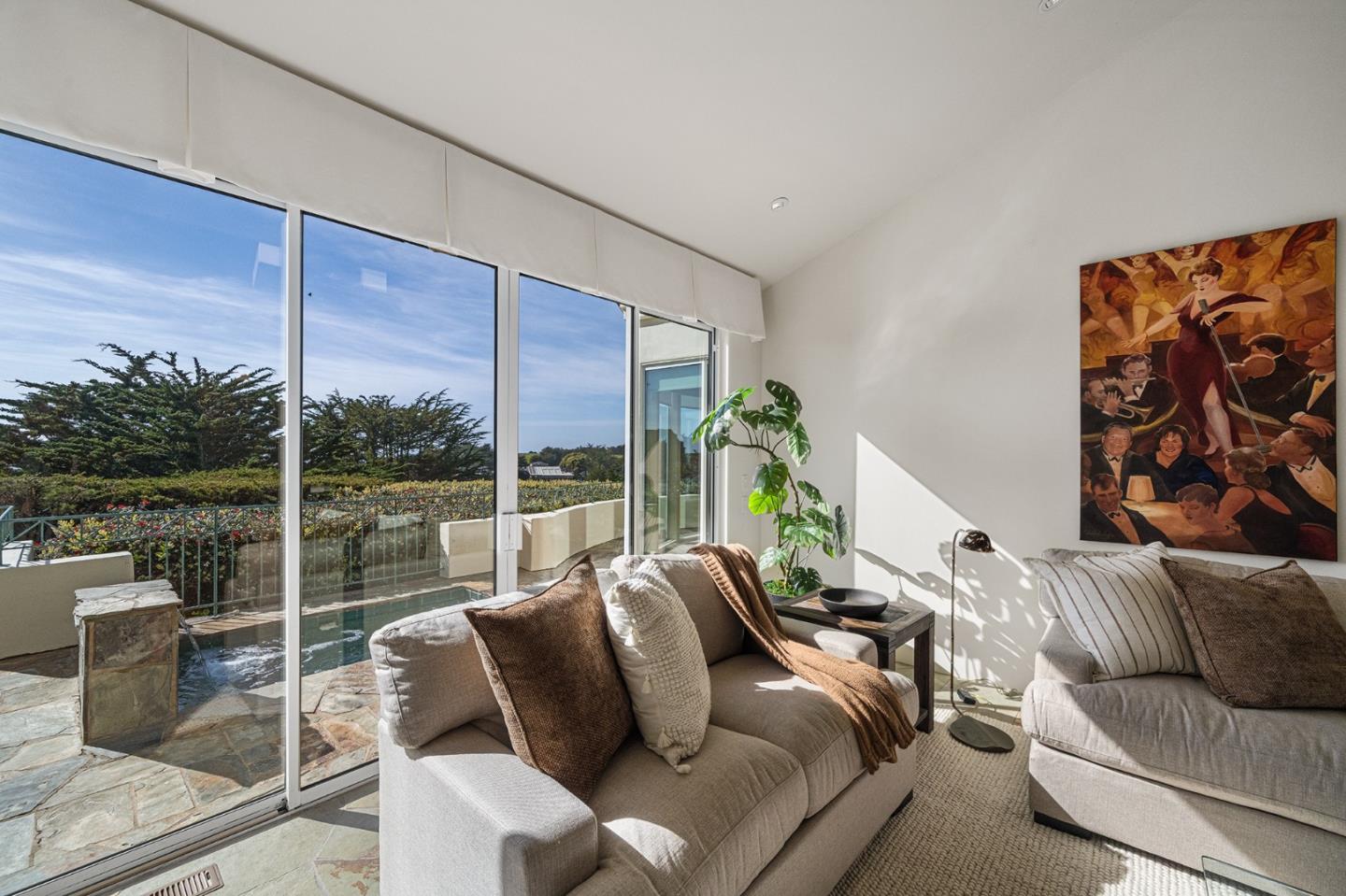 Detail Gallery Image 8 of 48 For 17 Ashdown Pl, Half Moon Bay,  CA 94019 - 4 Beds | 3/1 Baths