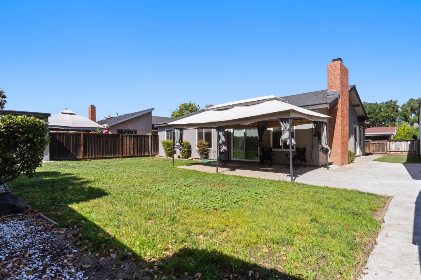 Detail Gallery Image 4 of 9 For 1207 Spokane Dr, San Jose,  CA 95122 - 3 Beds | 2 Baths