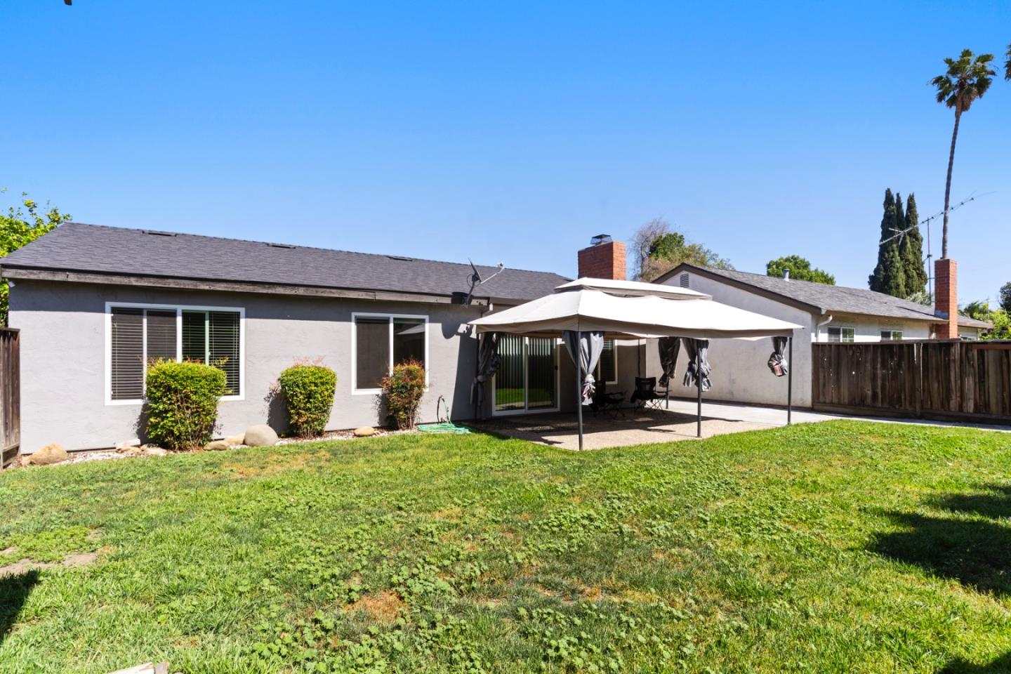 Detail Gallery Image 5 of 9 For 1207 Spokane Dr, San Jose,  CA 95122 - 3 Beds | 2 Baths