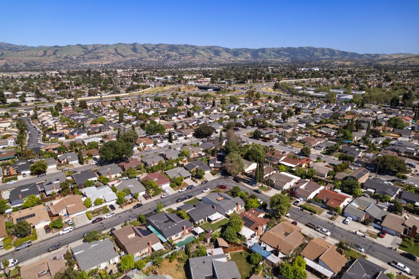 Detail Gallery Image 9 of 9 For 1207 Spokane Dr, San Jose,  CA 95122 - 3 Beds | 2 Baths