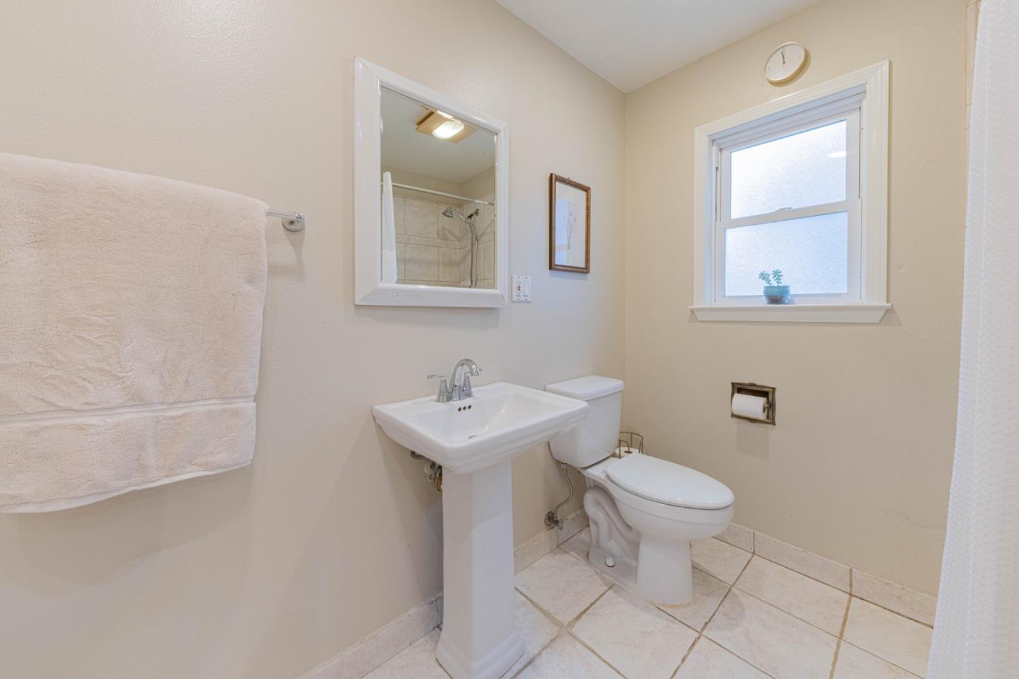 Detail Gallery Image 27 of 33 For Reata St, Salinas,  CA 93906 - 2 Beds | 1 Baths