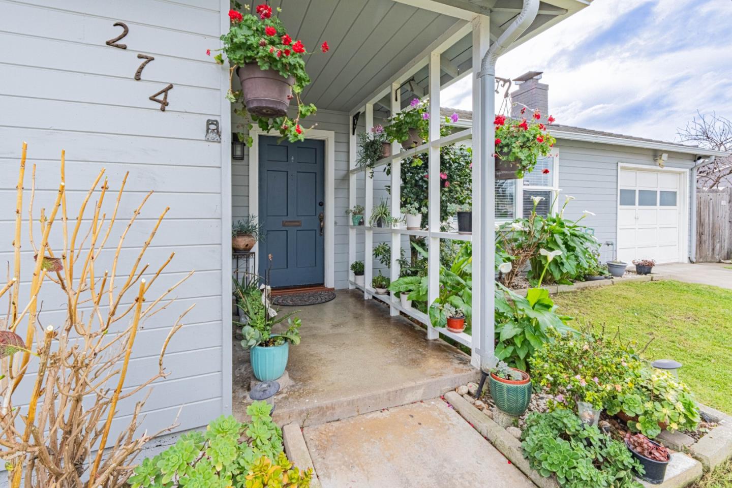 Detail Gallery Image 5 of 33 For Reata St, Salinas,  CA 93906 - 2 Beds | 1 Baths