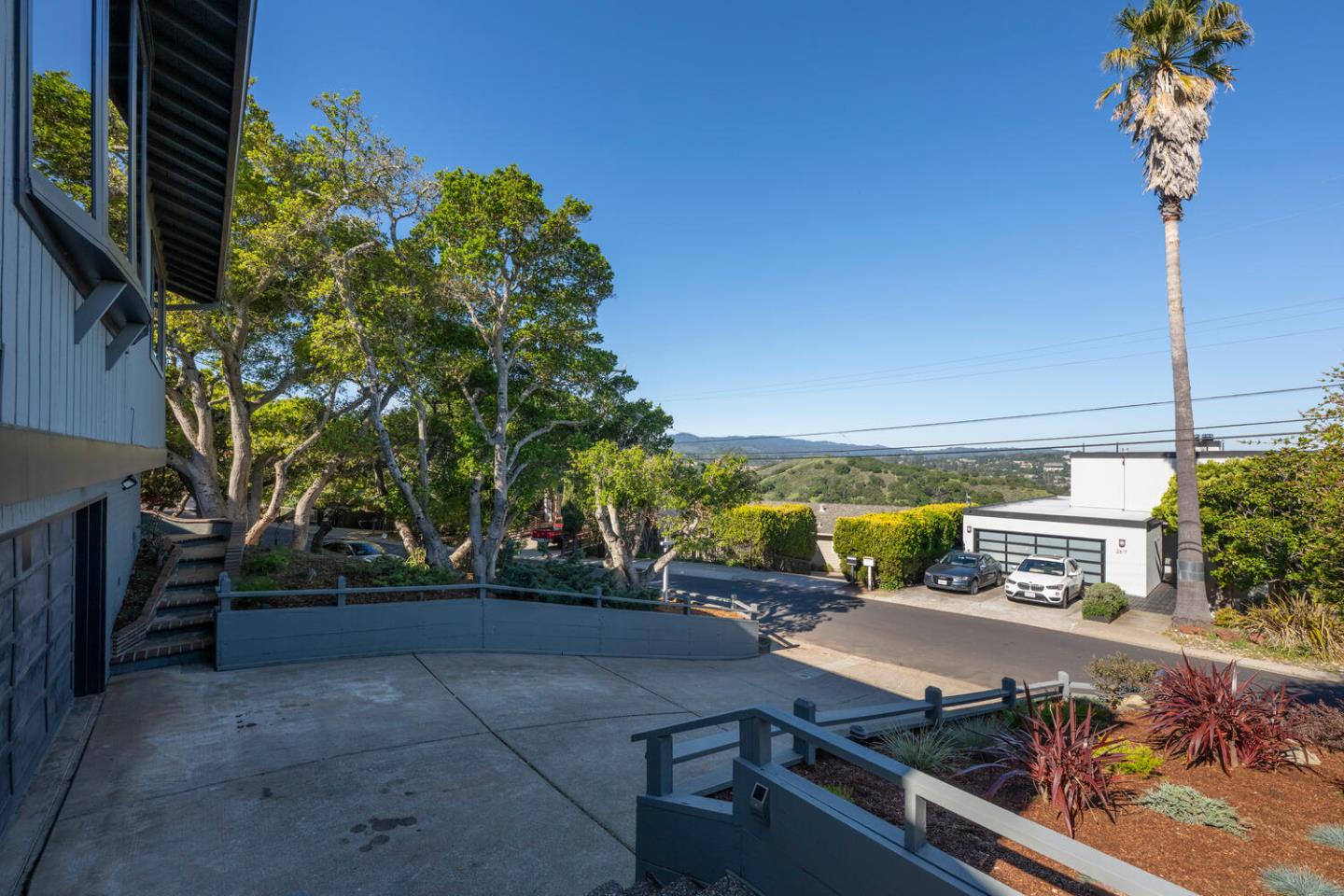 Detail Gallery Image 2 of 30 For 2612 Lincoln Ave, Belmont,  CA 94002 - 3 Beds | 2 Baths