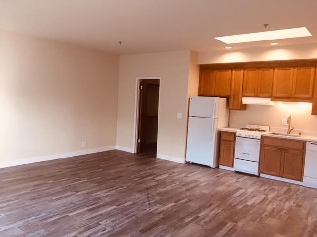 Detail Gallery Image 4 of 10 For 1047 El Camino Real, Menlo Park,  CA 94025 - 0 Beds | 1 Baths