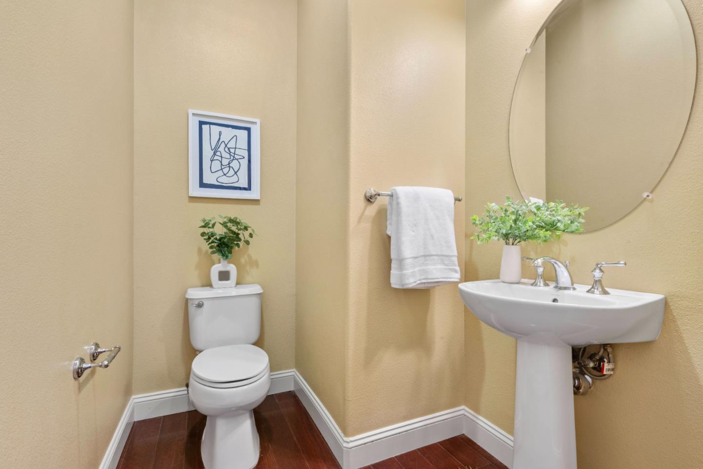 Detail Gallery Image 30 of 47 For 414 Tasman Dr, Sunnyvale,  CA 94089 - 3 Beds | 2/1 Baths