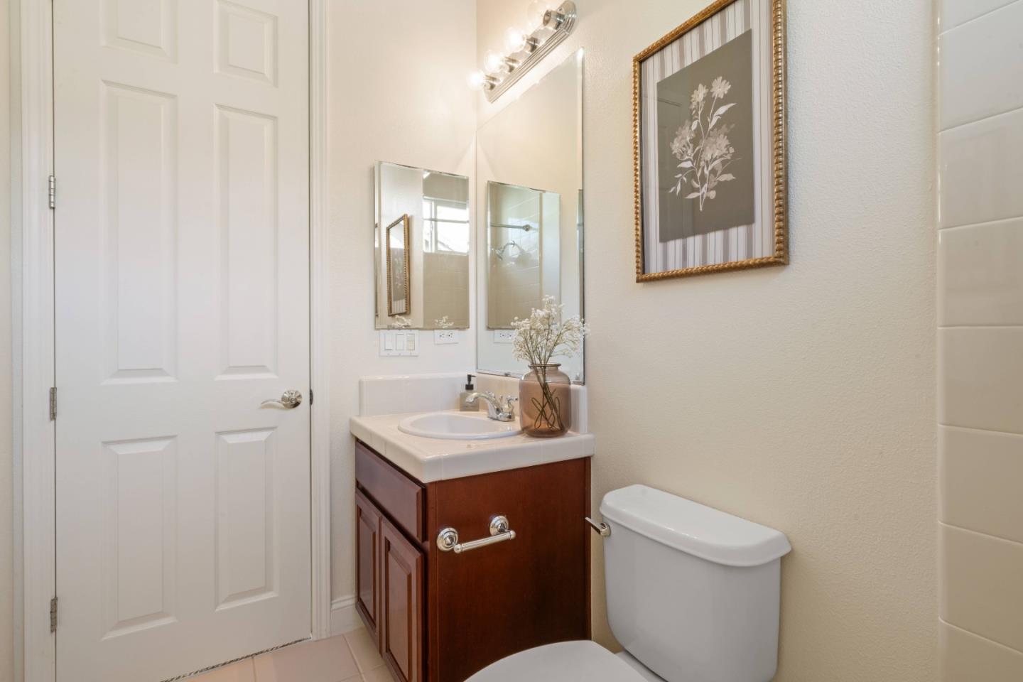 Detail Gallery Image 31 of 47 For 414 Tasman Dr, Sunnyvale,  CA 94089 - 3 Beds | 2/1 Baths