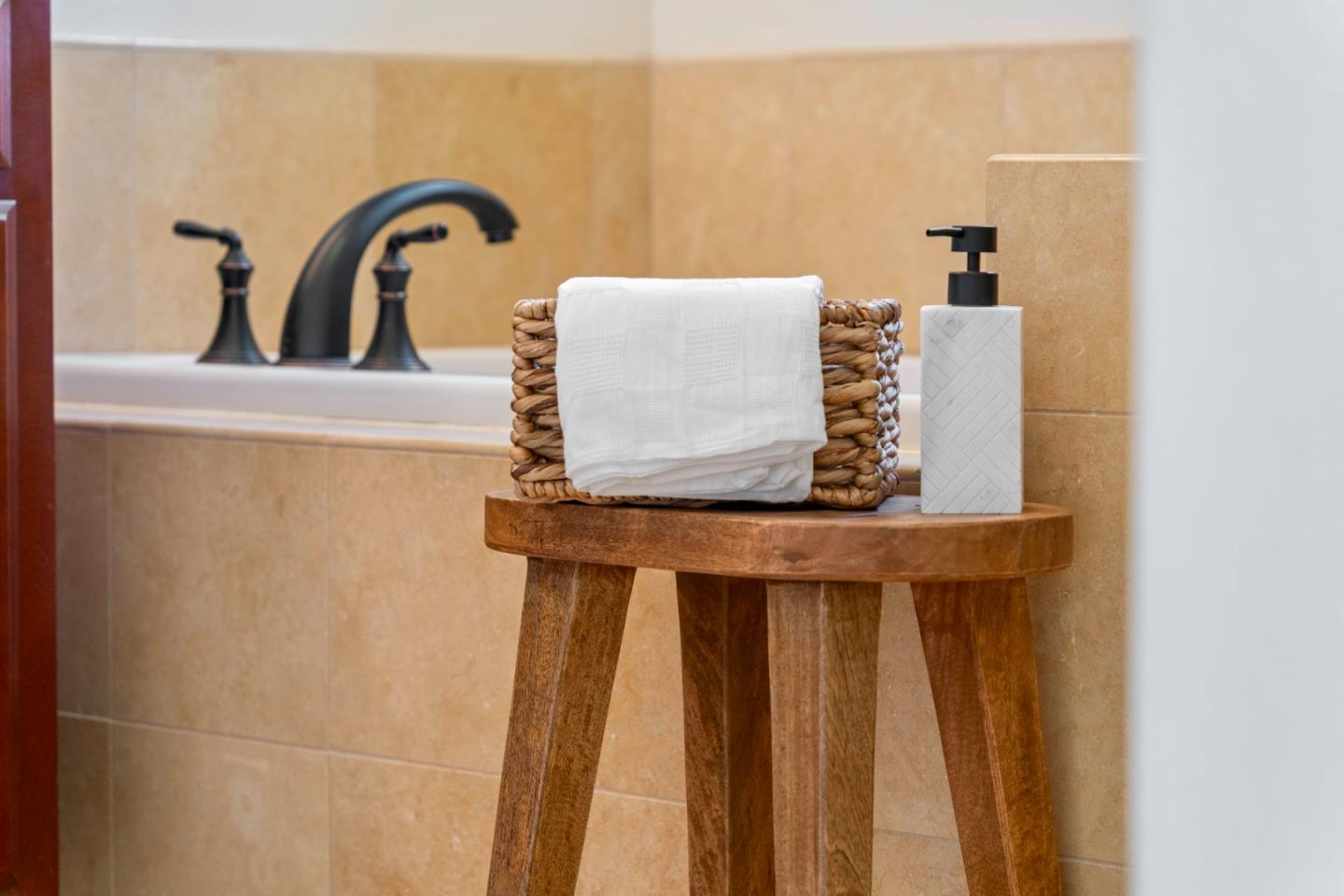 Detail Gallery Image 46 of 47 For 414 Tasman Dr, Sunnyvale,  CA 94089 - 3 Beds | 2/1 Baths