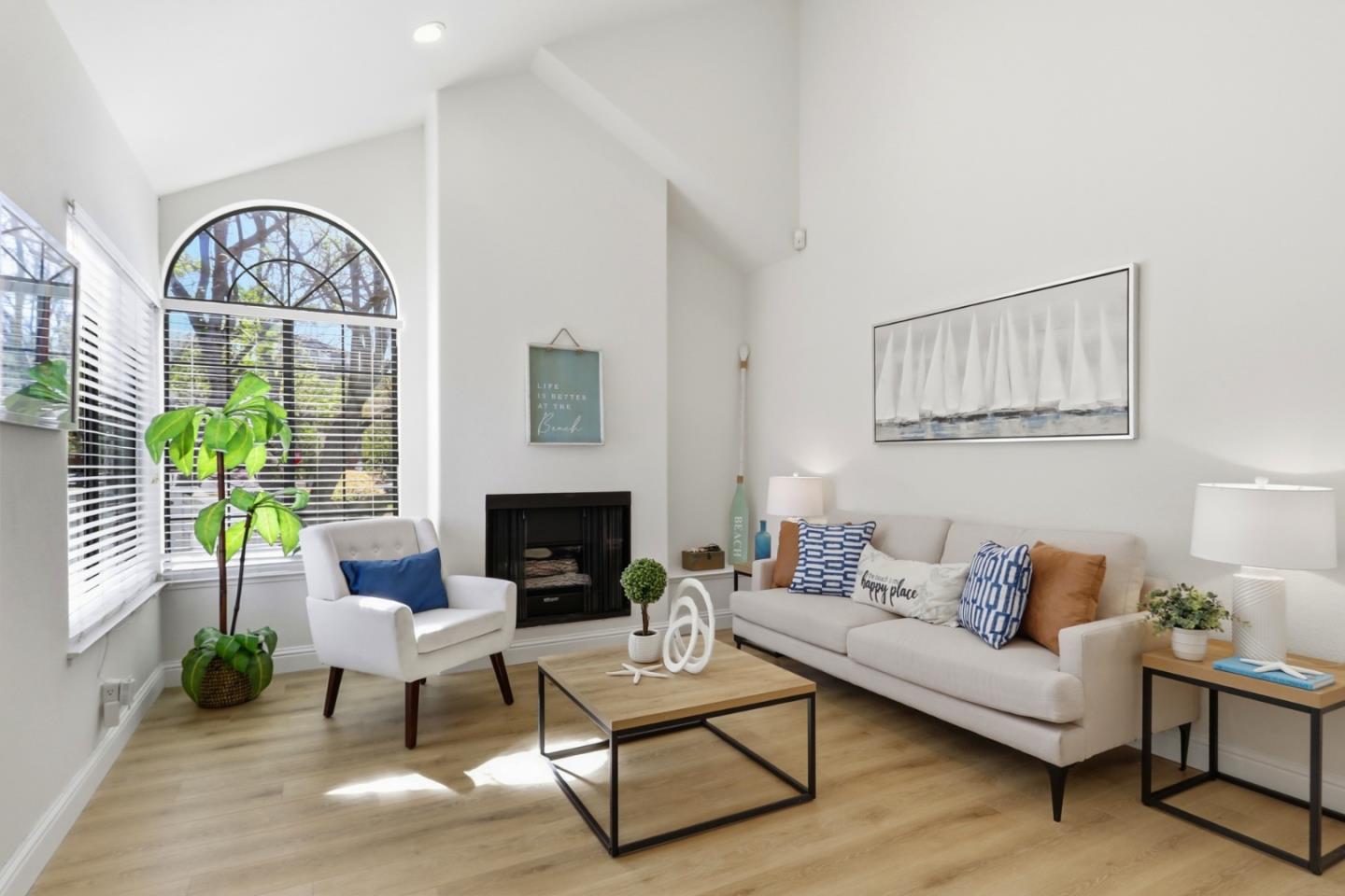 Photo #2: ML82041602 Listing: Photo #2