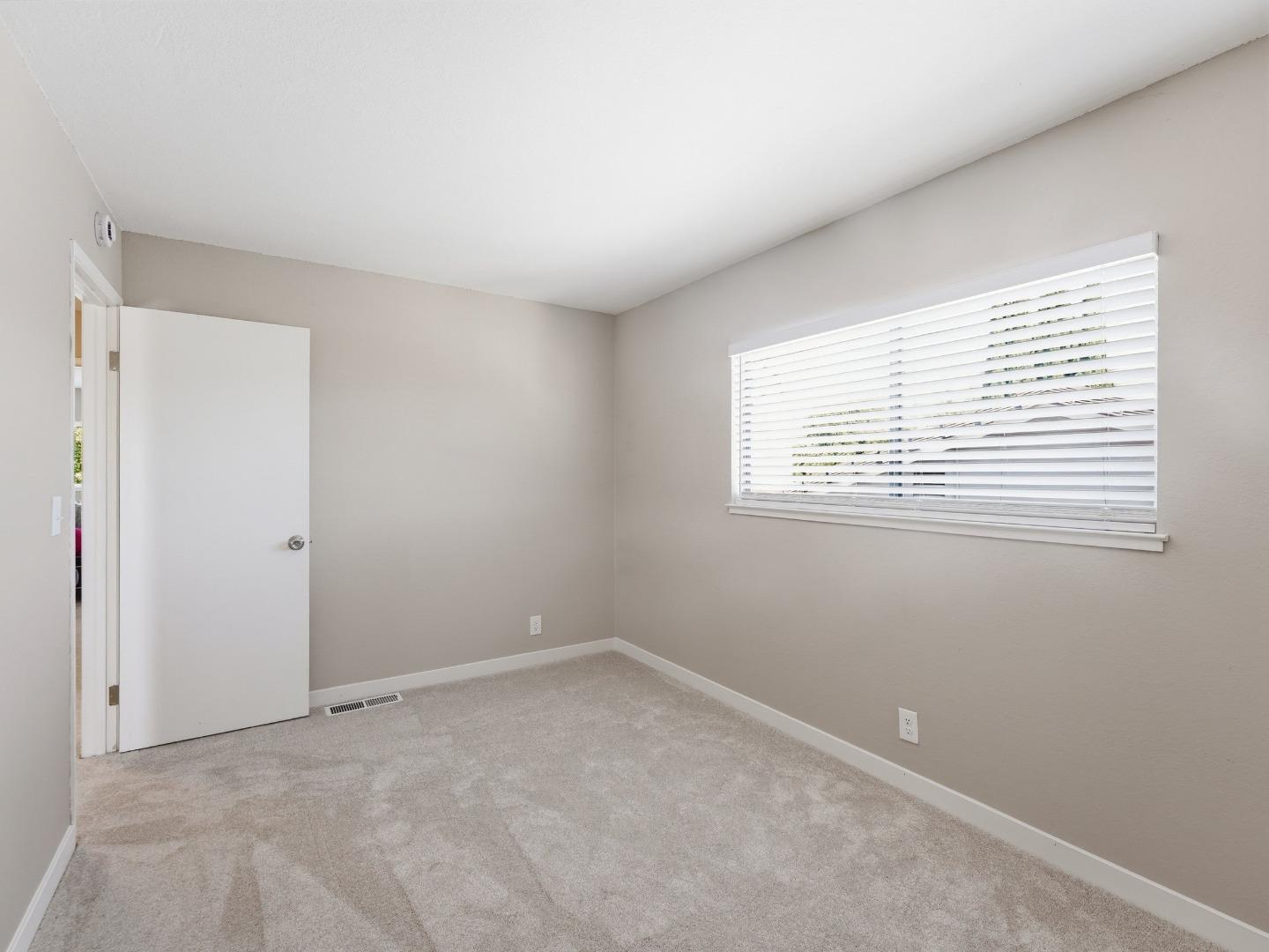 Detail Gallery Image 22 of 33 For 5191 Devon Park Ct, San Jose,  CA 95136 - 4 Beds | 2/1 Baths