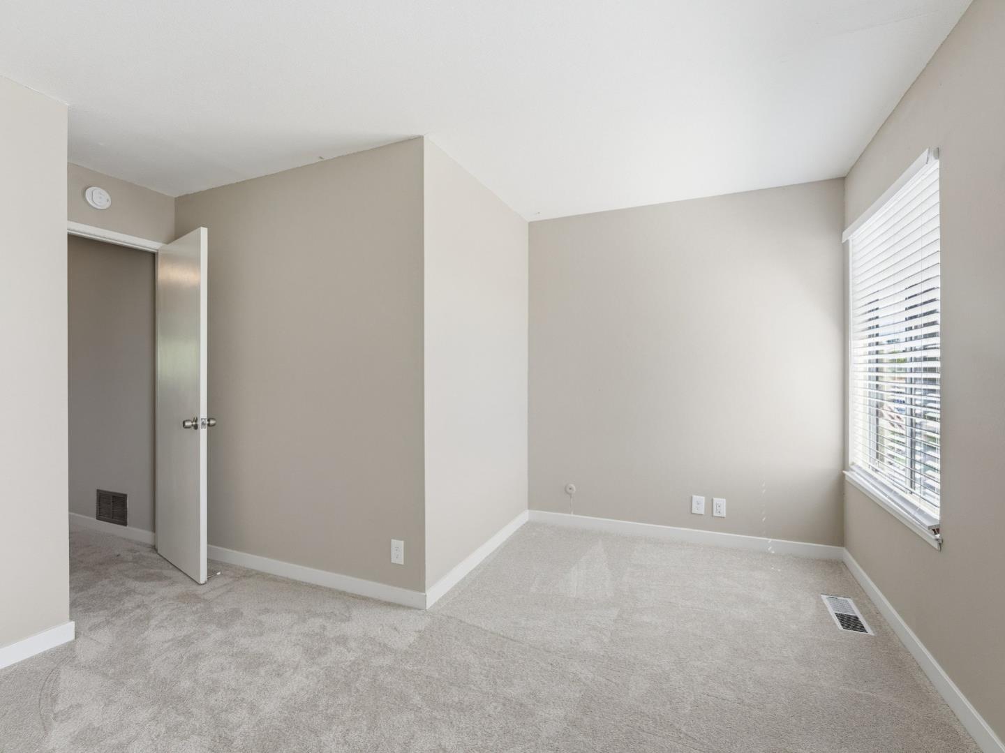 Detail Gallery Image 23 of 33 For 5191 Devon Park Ct, San Jose,  CA 95136 - 4 Beds | 2/1 Baths