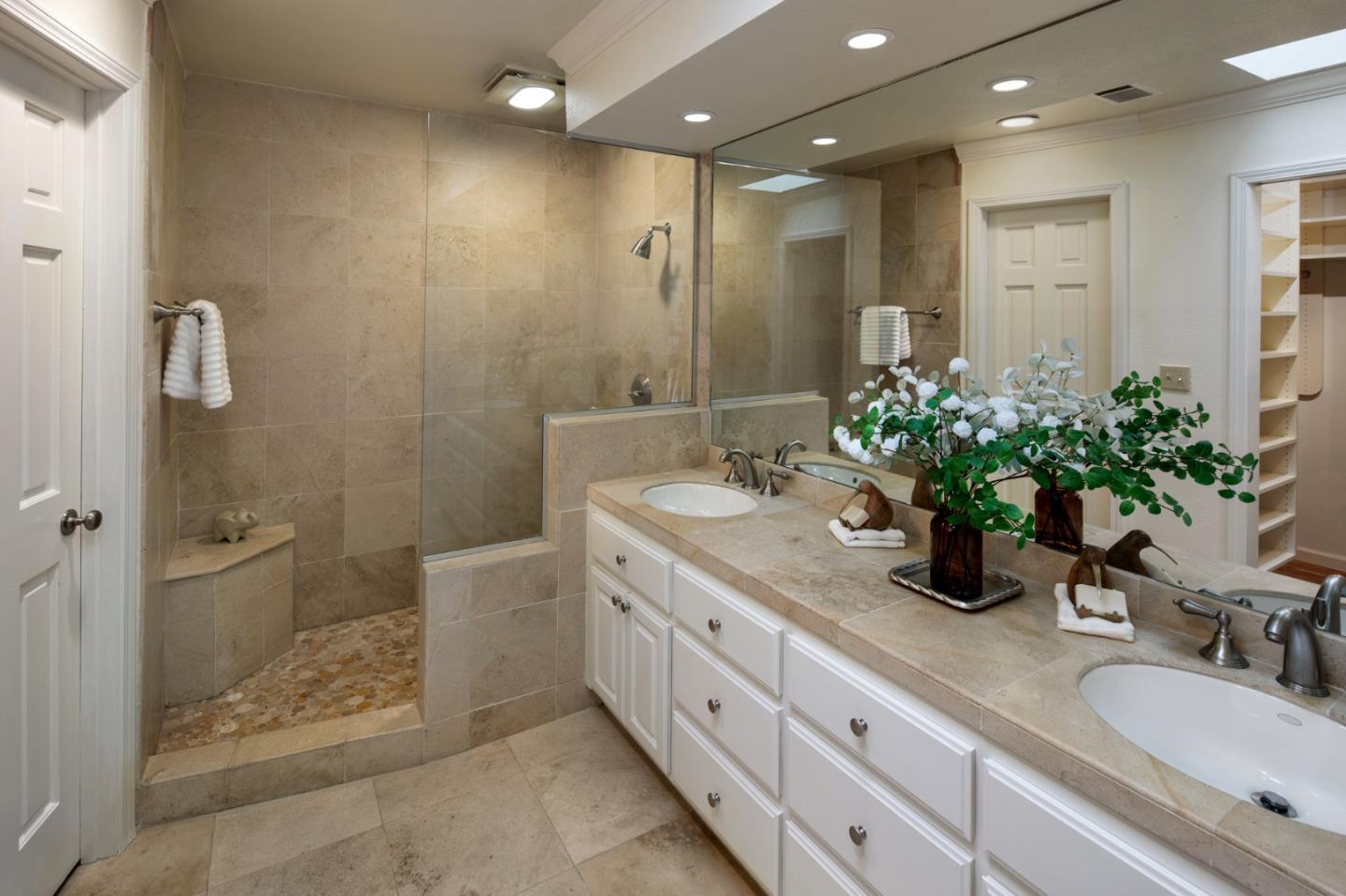 Detail Gallery Image 8 of 16 For 121 Rio Vista, Los Gatos,  CA 95032 - 3 Beds | 2/1 Baths