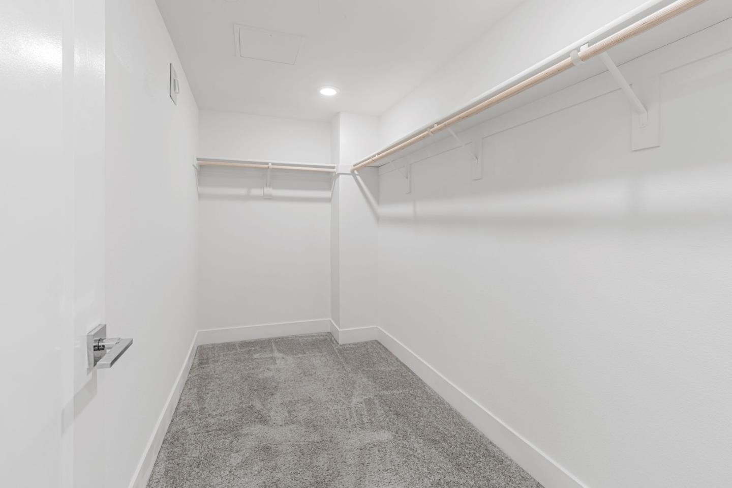 Detail Gallery Image 18 of 28 For 380 Riesling Ave #21,  Milpitas,  CA 95035 - 3 Beds | 2 Baths