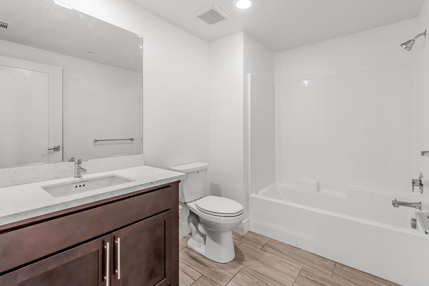 Detail Gallery Image 22 of 28 For 380 Riesling Ave #21,  Milpitas,  CA 95035 - 3 Beds | 2 Baths