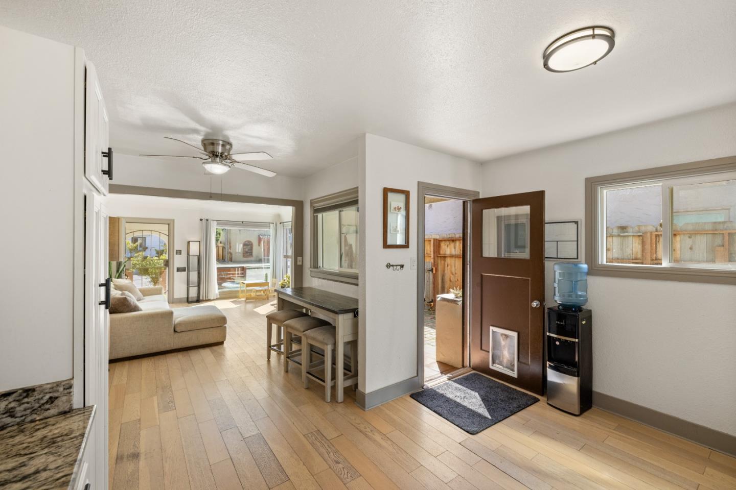 Detail Gallery Image 14 of 41 For 62 Buena Vista St, Salinas,  CA 93901 - 2 Beds | 1 Baths