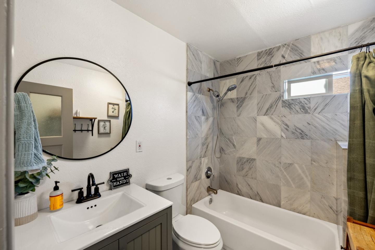 Detail Gallery Image 20 of 41 For 62 Buena Vista St, Salinas,  CA 93901 - 2 Beds | 1 Baths