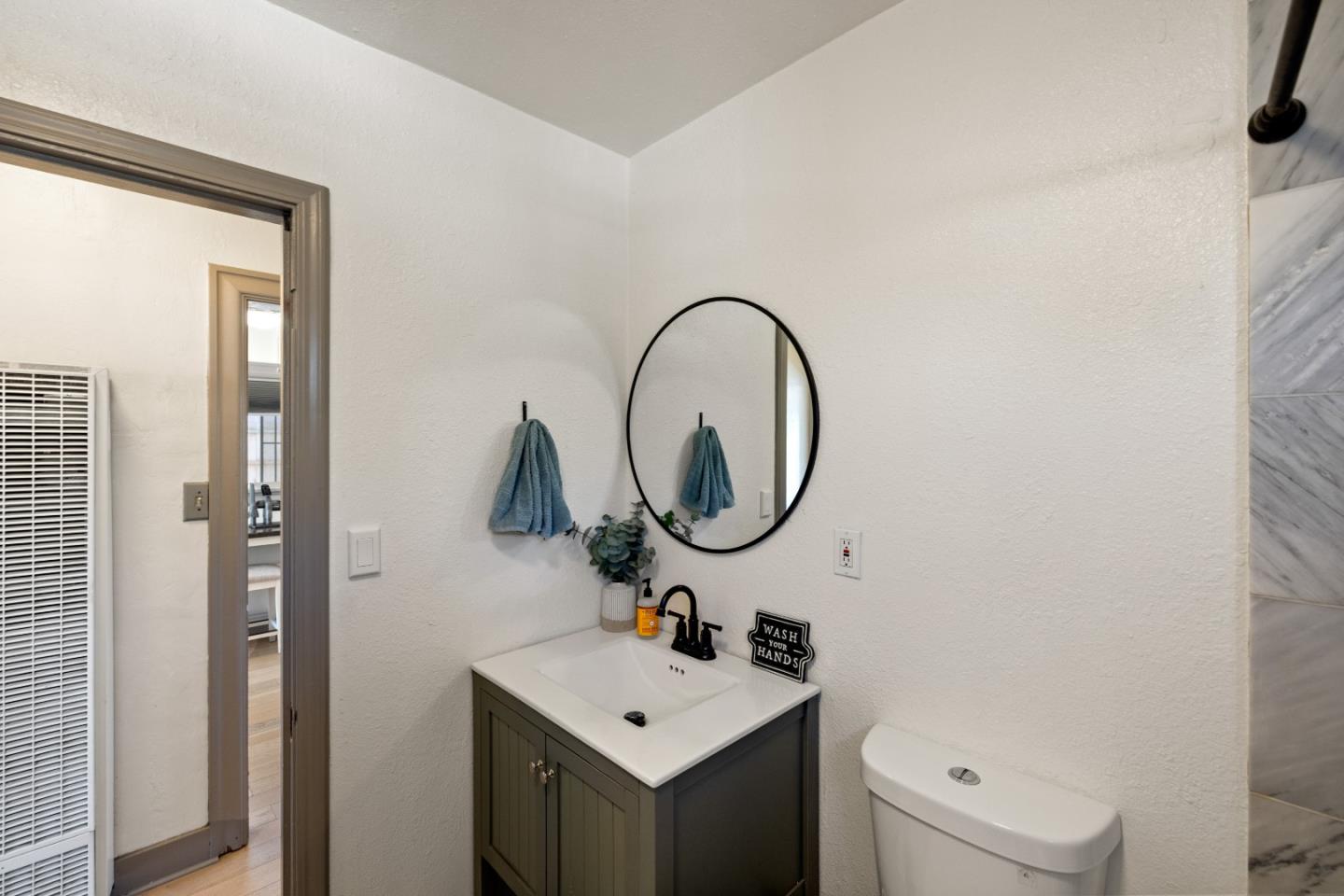 Detail Gallery Image 21 of 41 For 62 Buena Vista St, Salinas,  CA 93901 - 2 Beds | 1 Baths