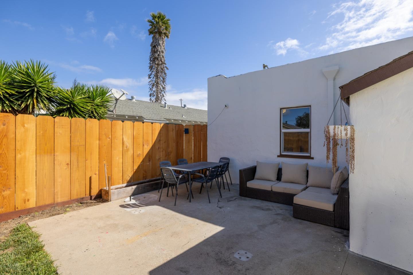 Detail Gallery Image 30 of 41 For 62 Buena Vista St, Salinas,  CA 93901 - 2 Beds | 1 Baths