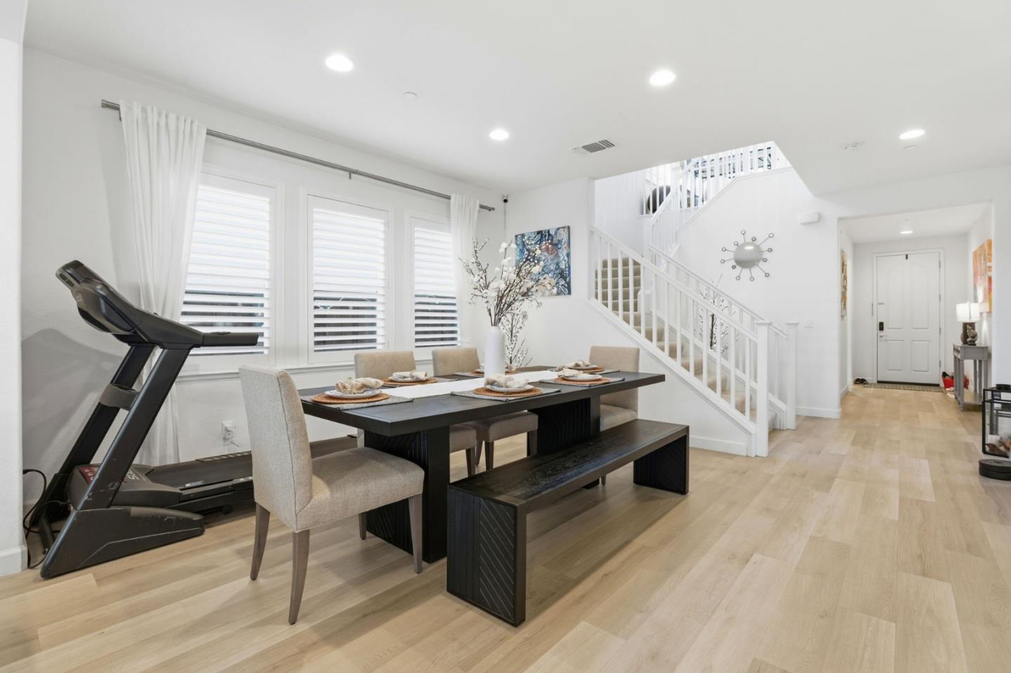 Detail Gallery Image 12 of 41 For 1017 Ruby Way, Gilroy,  CA 95020 - 4 Beds | 3 Baths