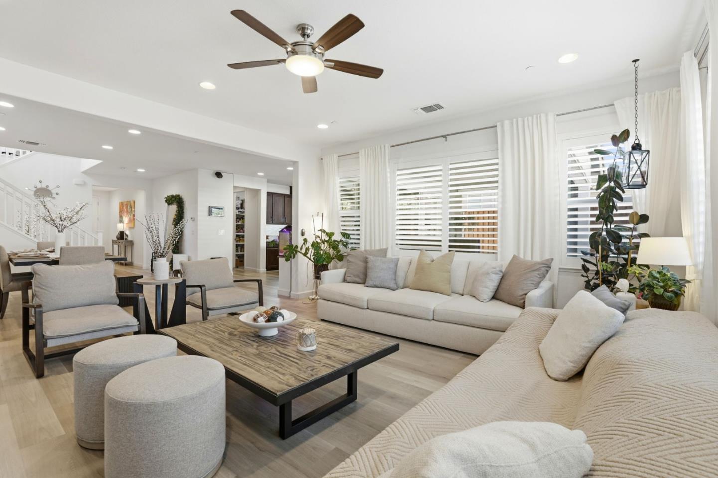 Detail Gallery Image 8 of 41 For 1017 Ruby Way, Gilroy,  CA 95020 - 4 Beds | 3 Baths