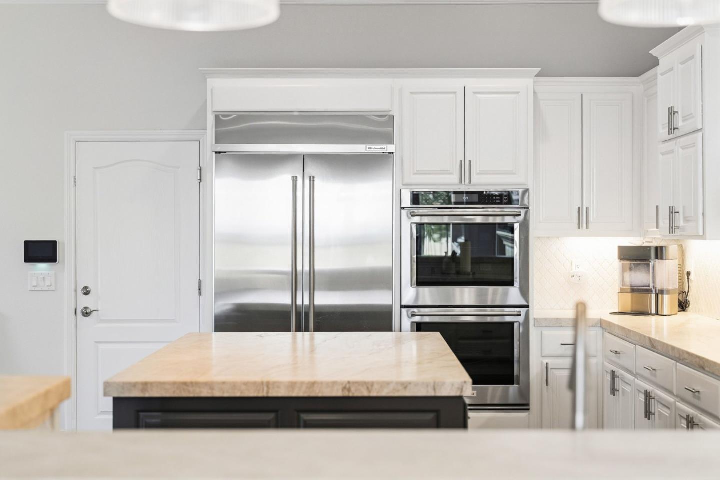 Detail Gallery Image 16 of 58 For 16780 Cabernet Cir, Morgan Hill,  CA 95037 - 4 Beds | 2/1 Baths