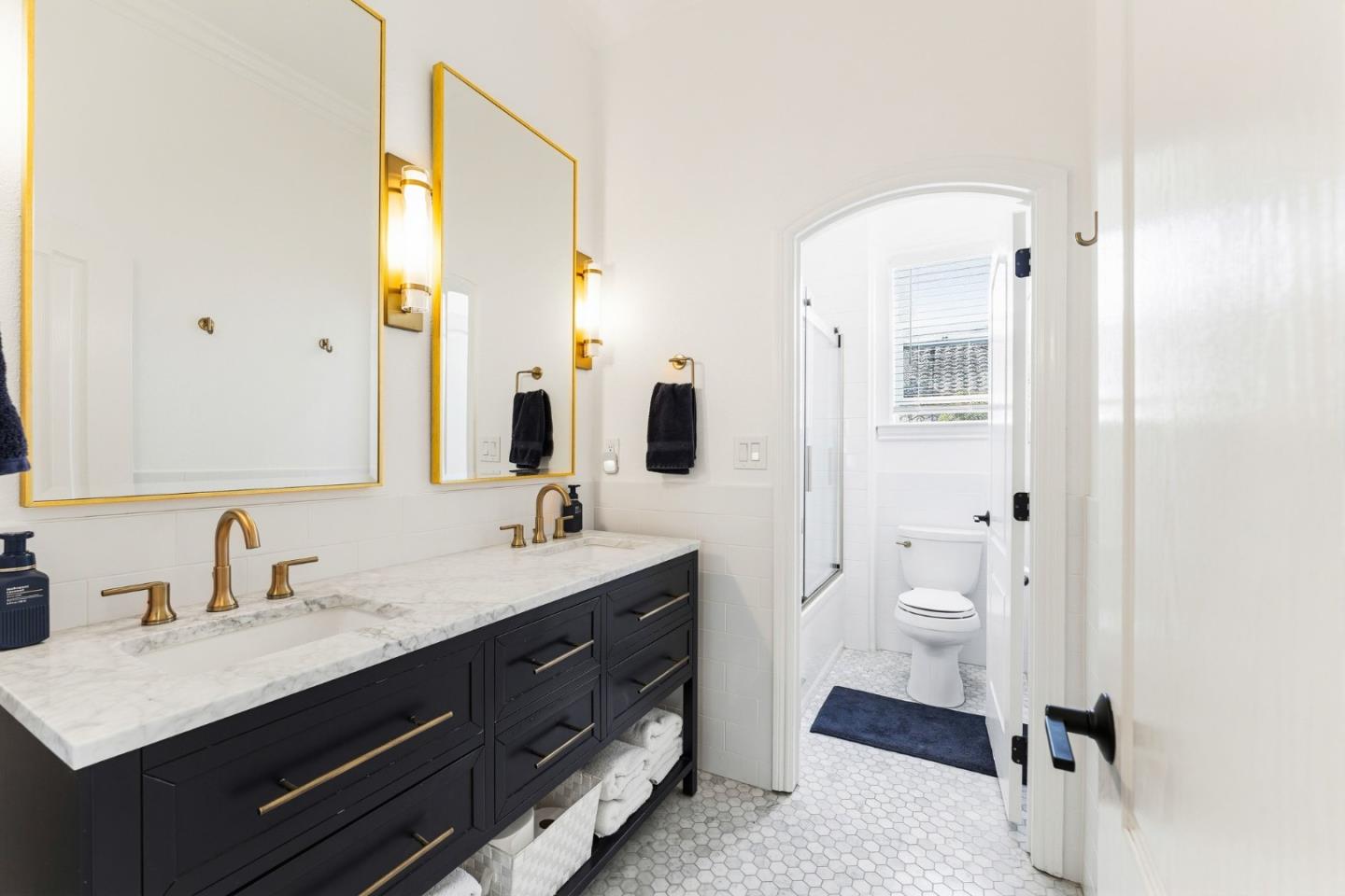 Detail Gallery Image 29 of 58 For 16780 Cabernet Cir, Morgan Hill,  CA 95037 - 4 Beds | 2/1 Baths