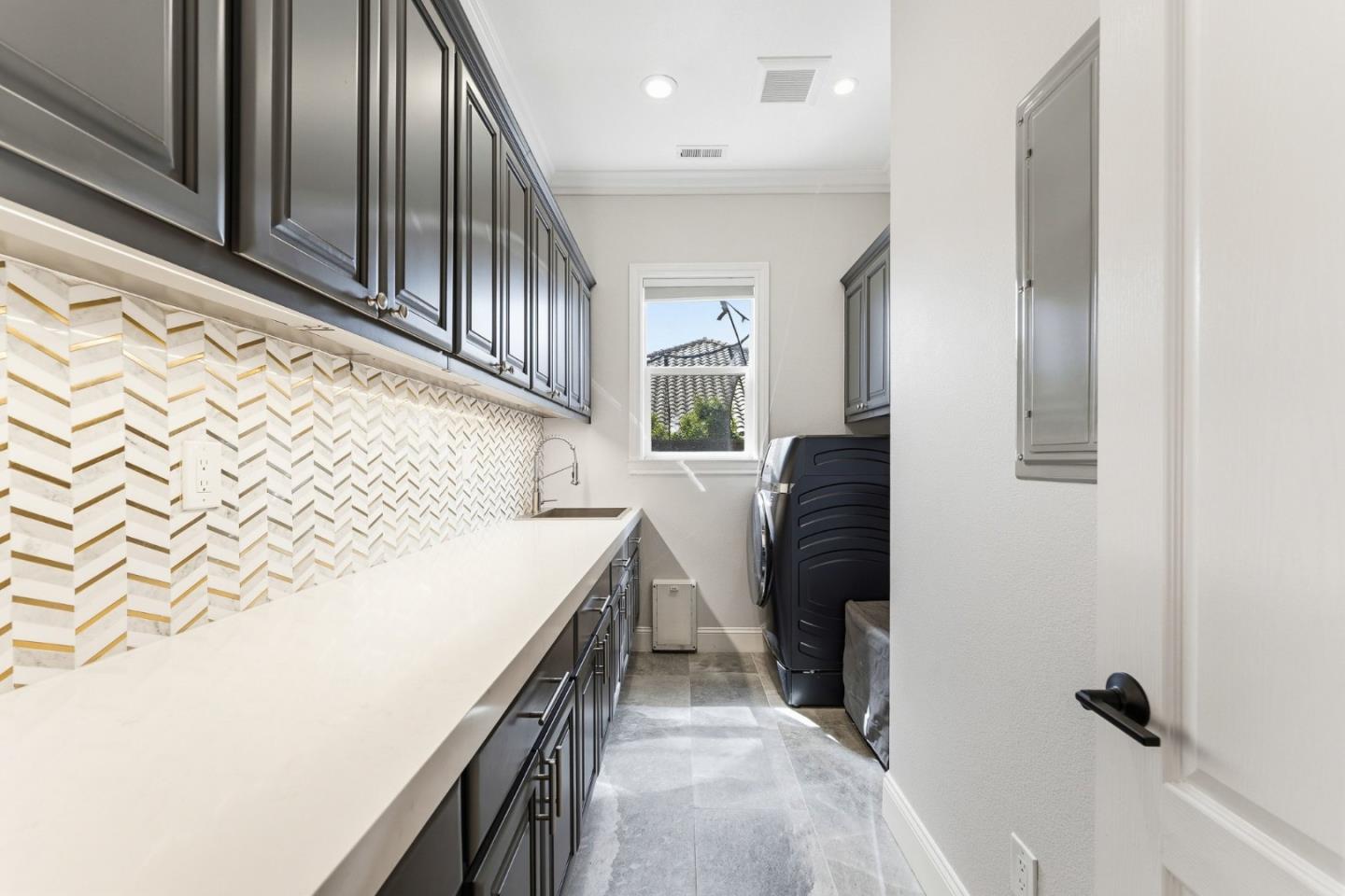 Detail Gallery Image 31 of 58 For 16780 Cabernet Cir, Morgan Hill,  CA 95037 - 4 Beds | 2/1 Baths