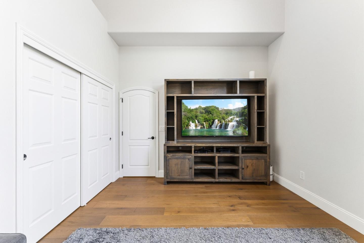 Detail Gallery Image 35 of 58 For 16780 Cabernet Cir, Morgan Hill,  CA 95037 - 4 Beds | 2/1 Baths