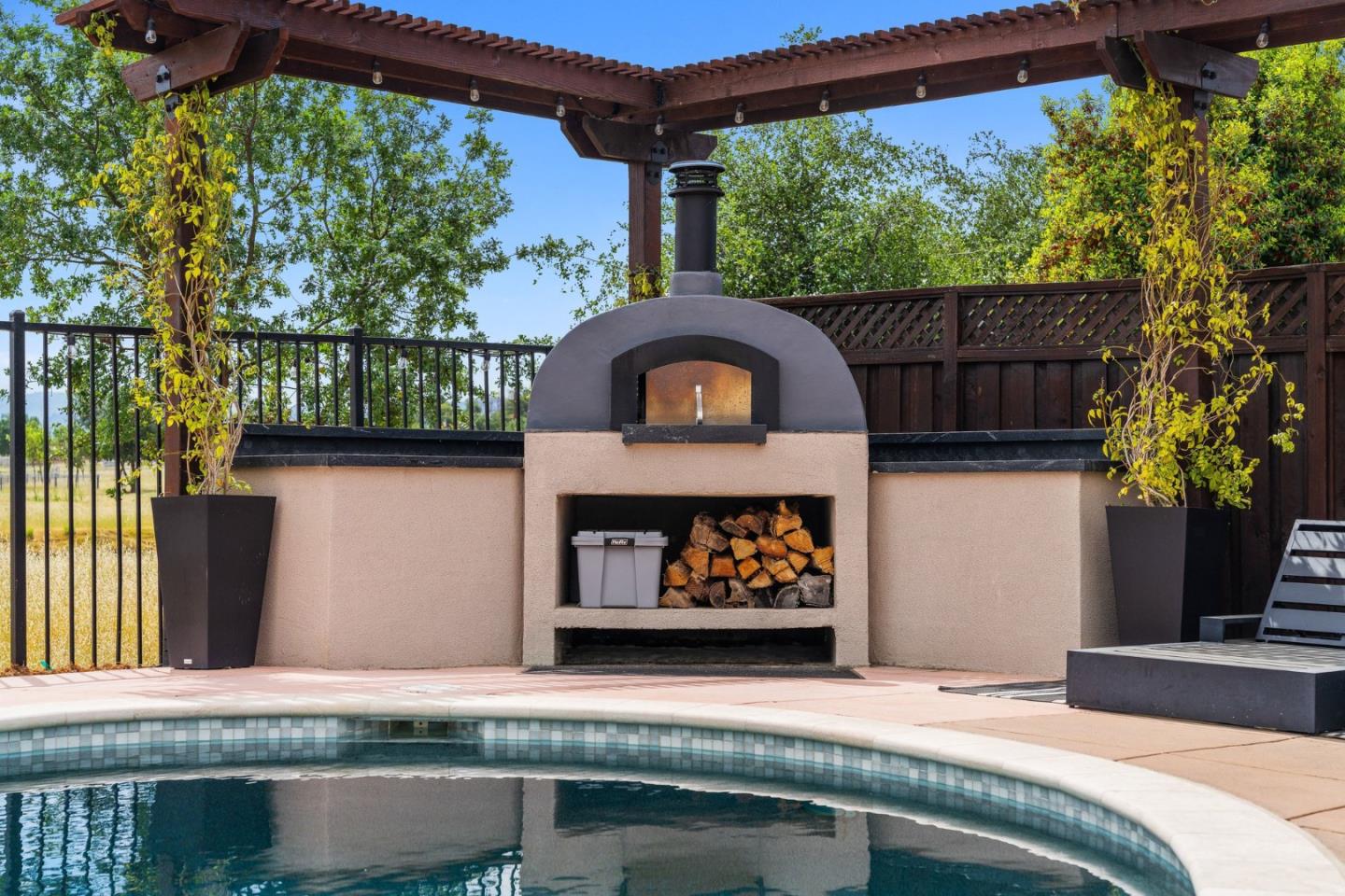 Detail Gallery Image 47 of 58 For 16780 Cabernet Cir, Morgan Hill,  CA 95037 - 4 Beds | 2/1 Baths