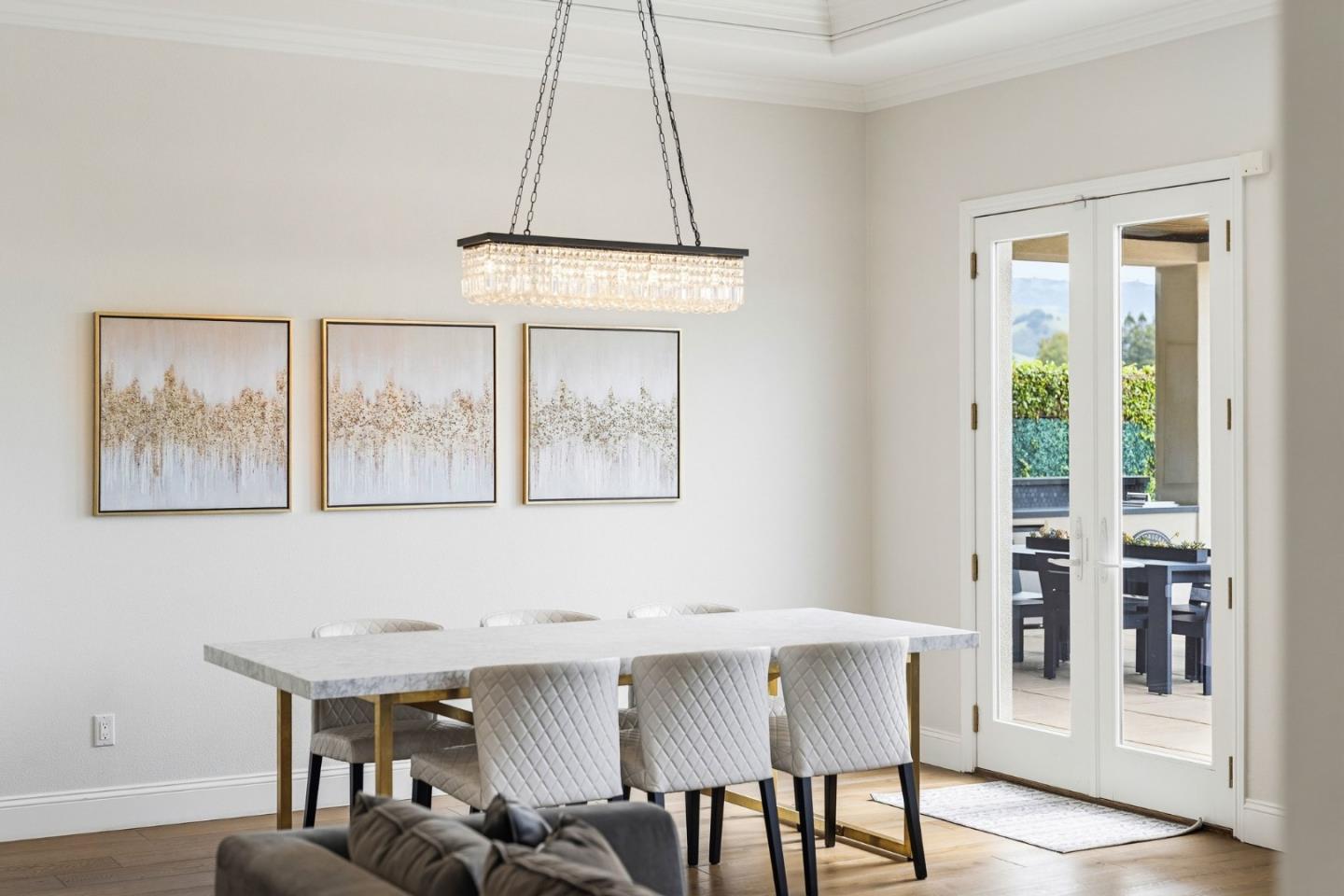 Detail Gallery Image 5 of 58 For 16780 Cabernet Cir, Morgan Hill,  CA 95037 - 4 Beds | 2/1 Baths