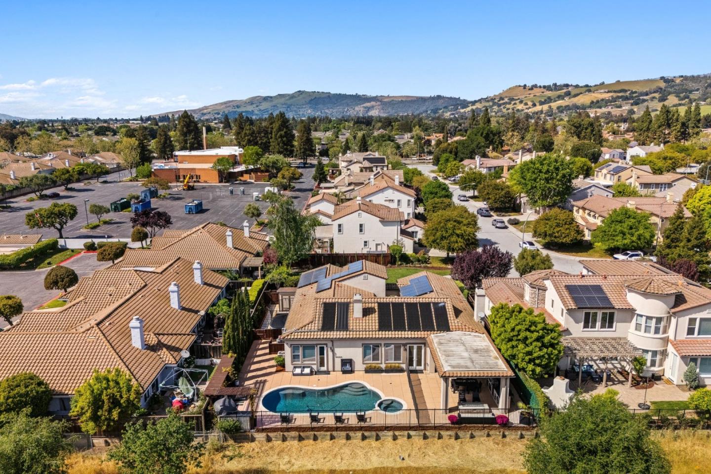 Detail Gallery Image 50 of 58 For 16780 Cabernet Cir, Morgan Hill,  CA 95037 - 4 Beds | 2/1 Baths