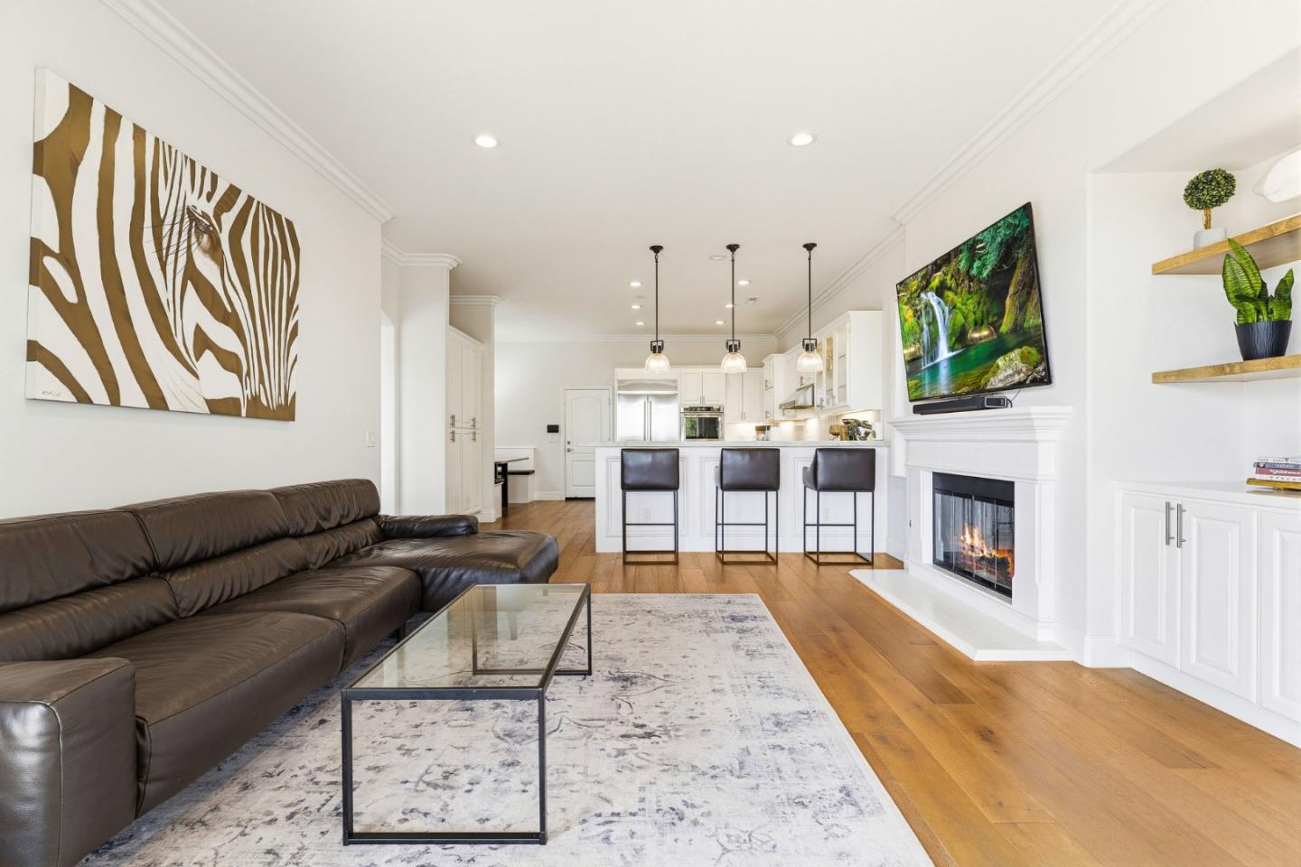 Detail Gallery Image 8 of 58 For 16780 Cabernet Cir, Morgan Hill,  CA 95037 - 4 Beds | 2/1 Baths