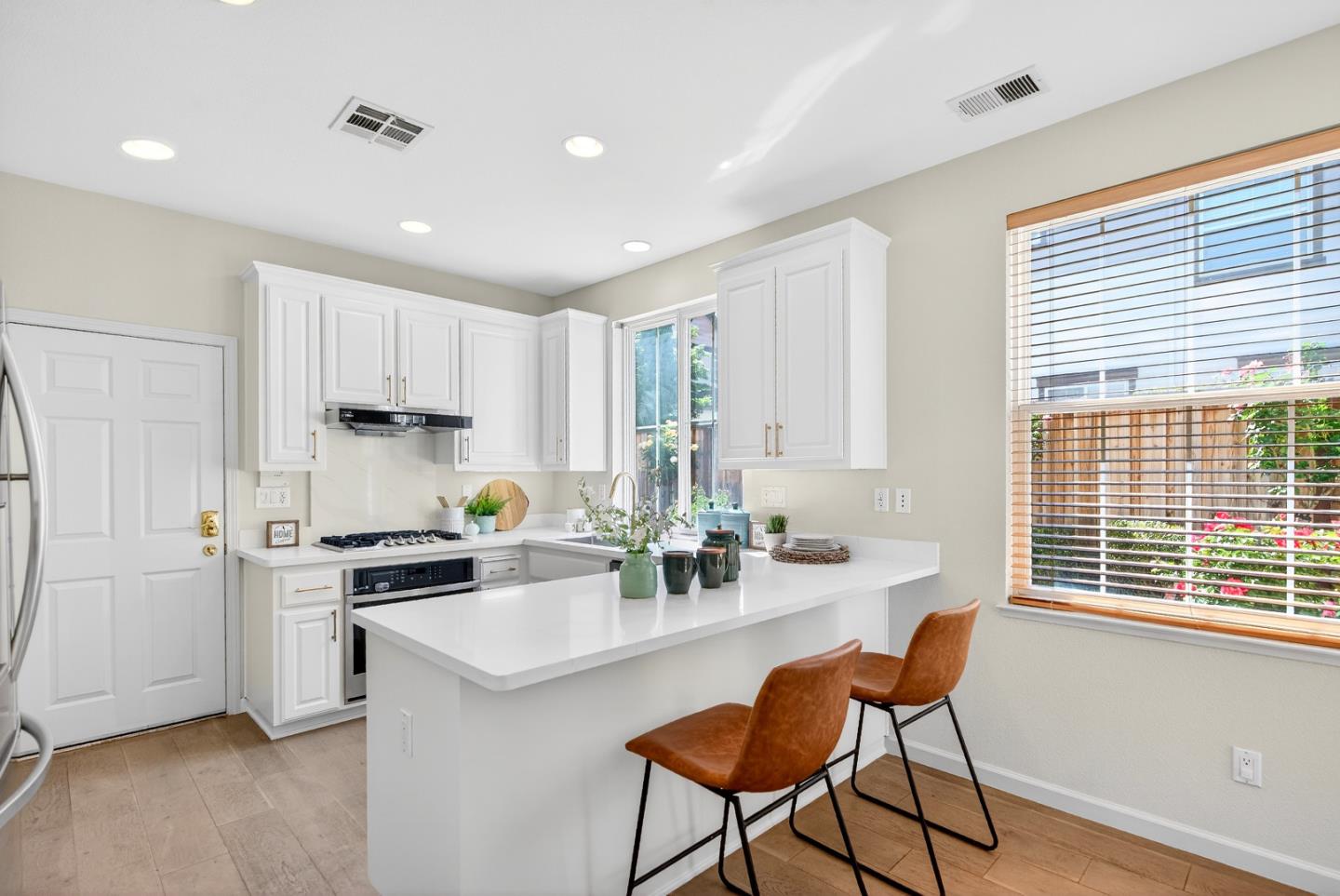 225 W FERNDALE AVE, SUNNYVALE, CA 94085  Photo 12